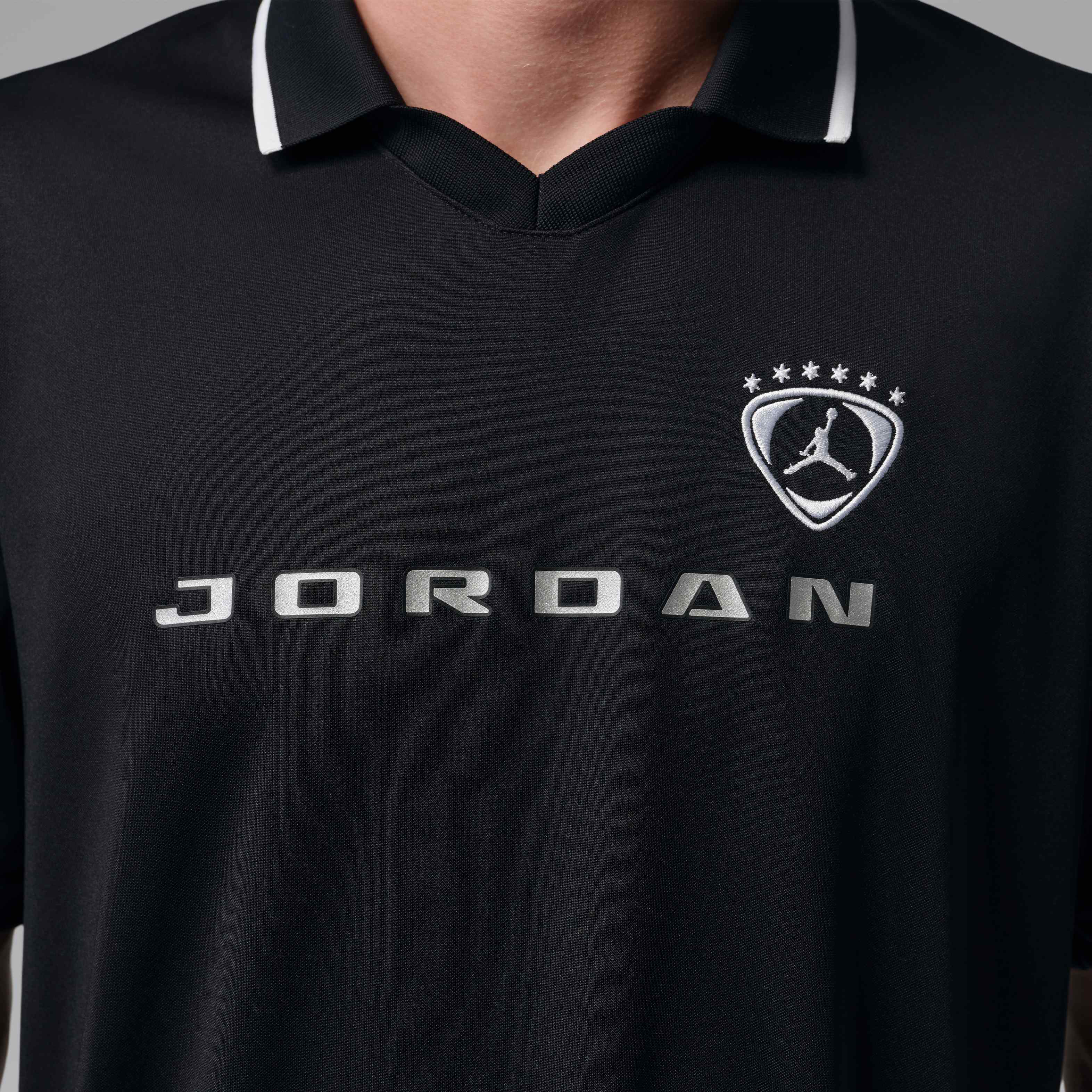 Jordan Brooklyn image number 3