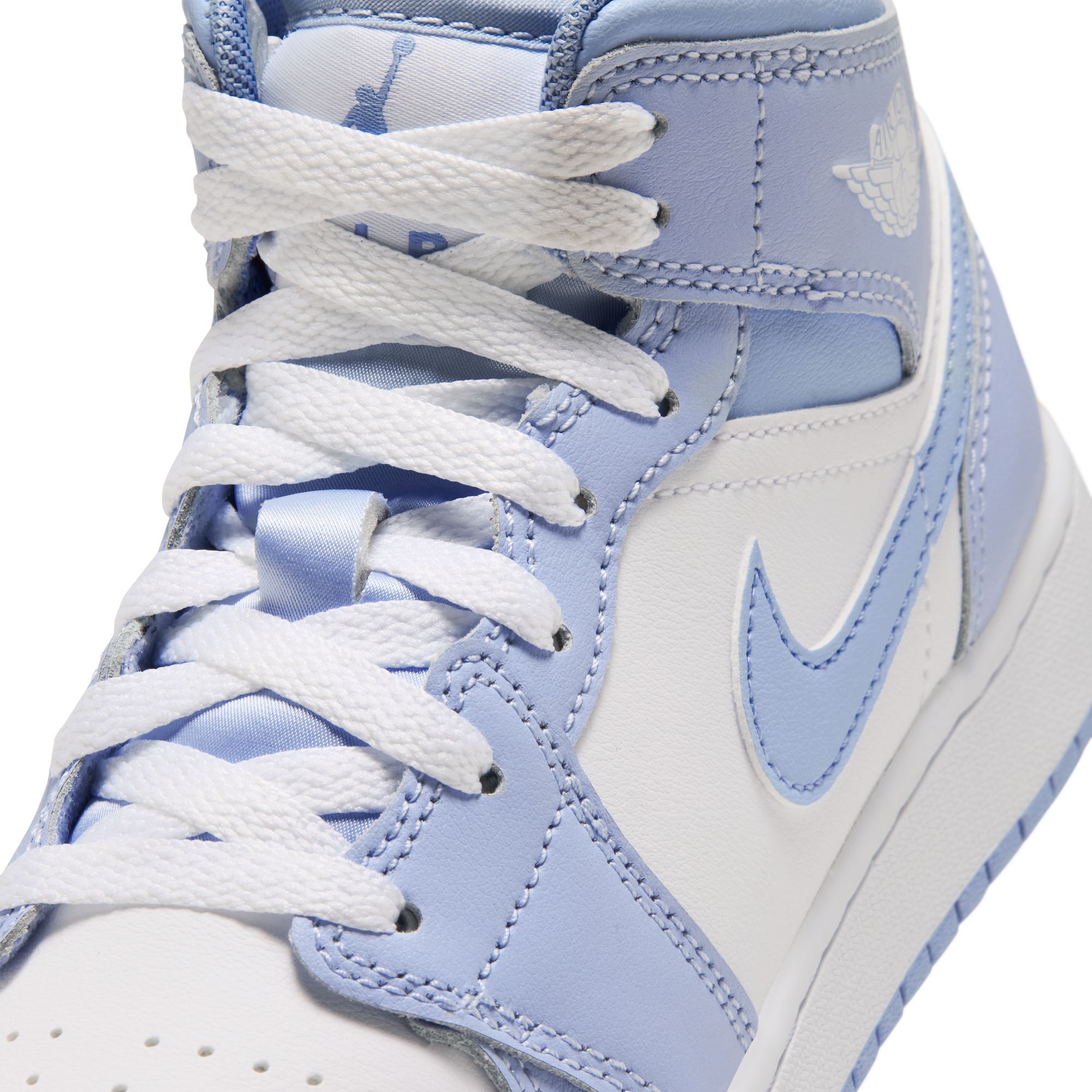 Air Jordan 1 Mid image number 9