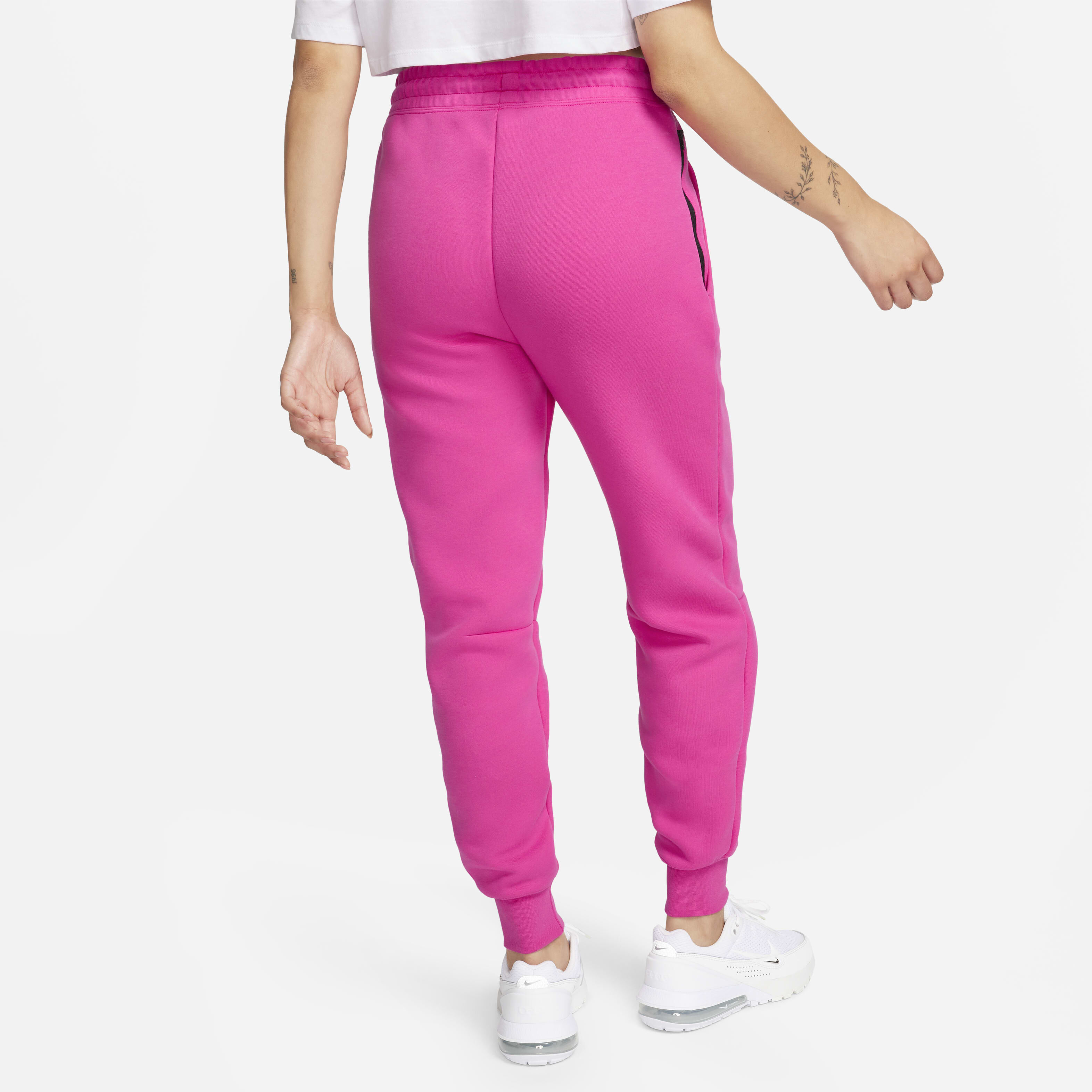 Womens nike pink joggers best sale