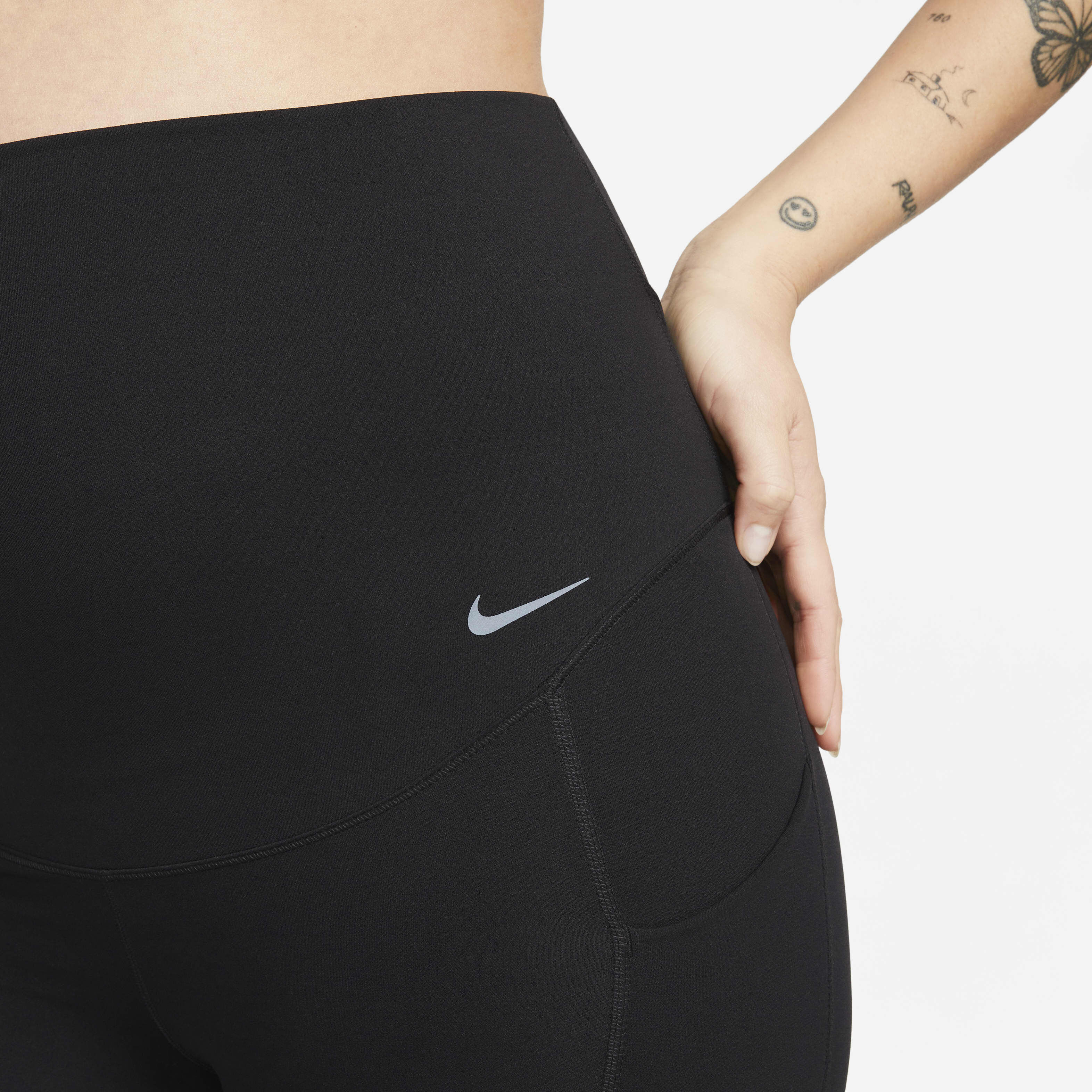 Buy Nike Zenvy M Women s Gentle Support High Waisted 7 8 Leggings with Pockets Maternity Nike Saudi Official
