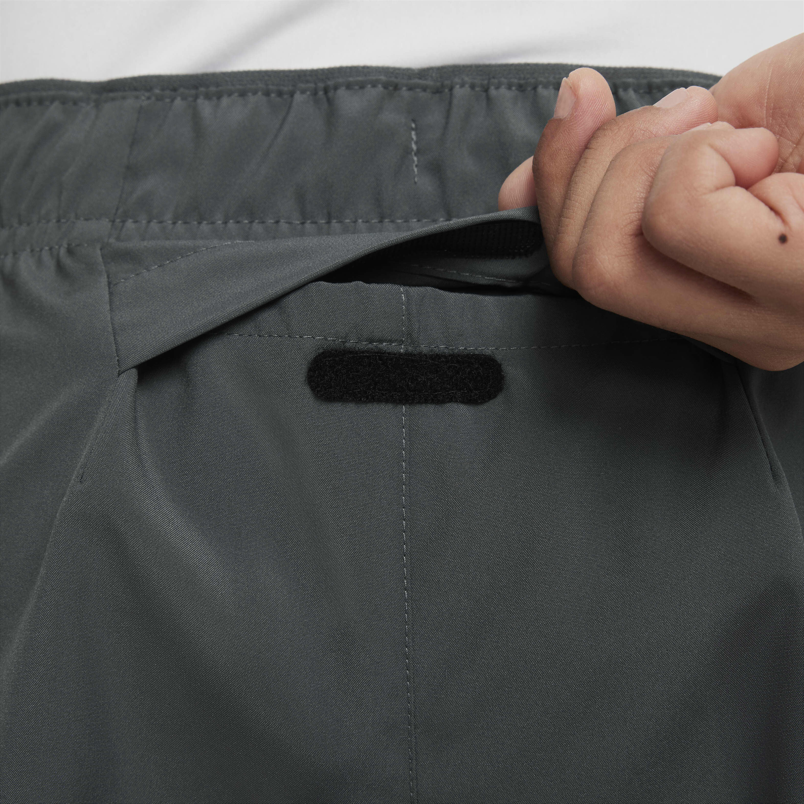 Nike Dri-FIT Challenger image number 6