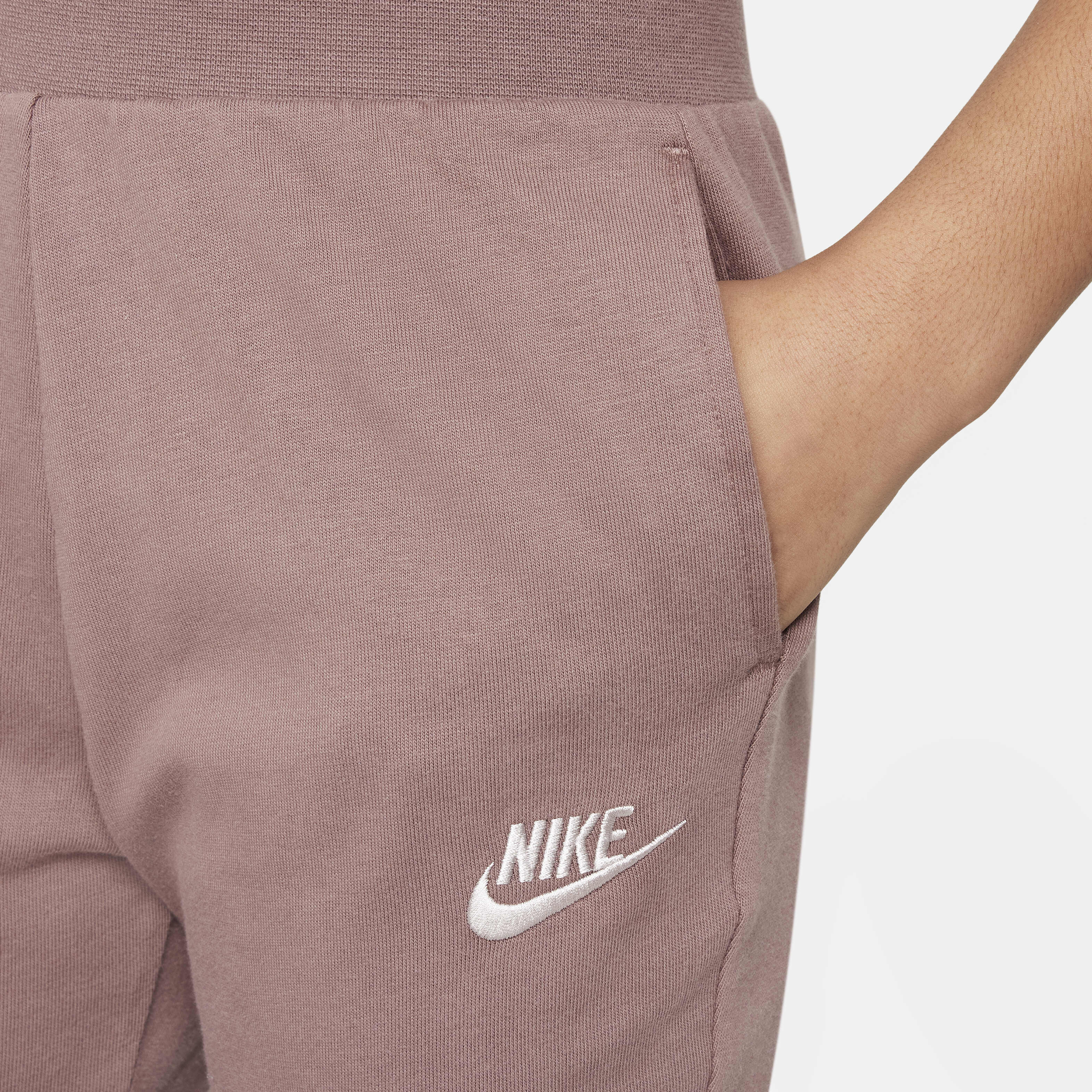 Nike Sportswear image number 2