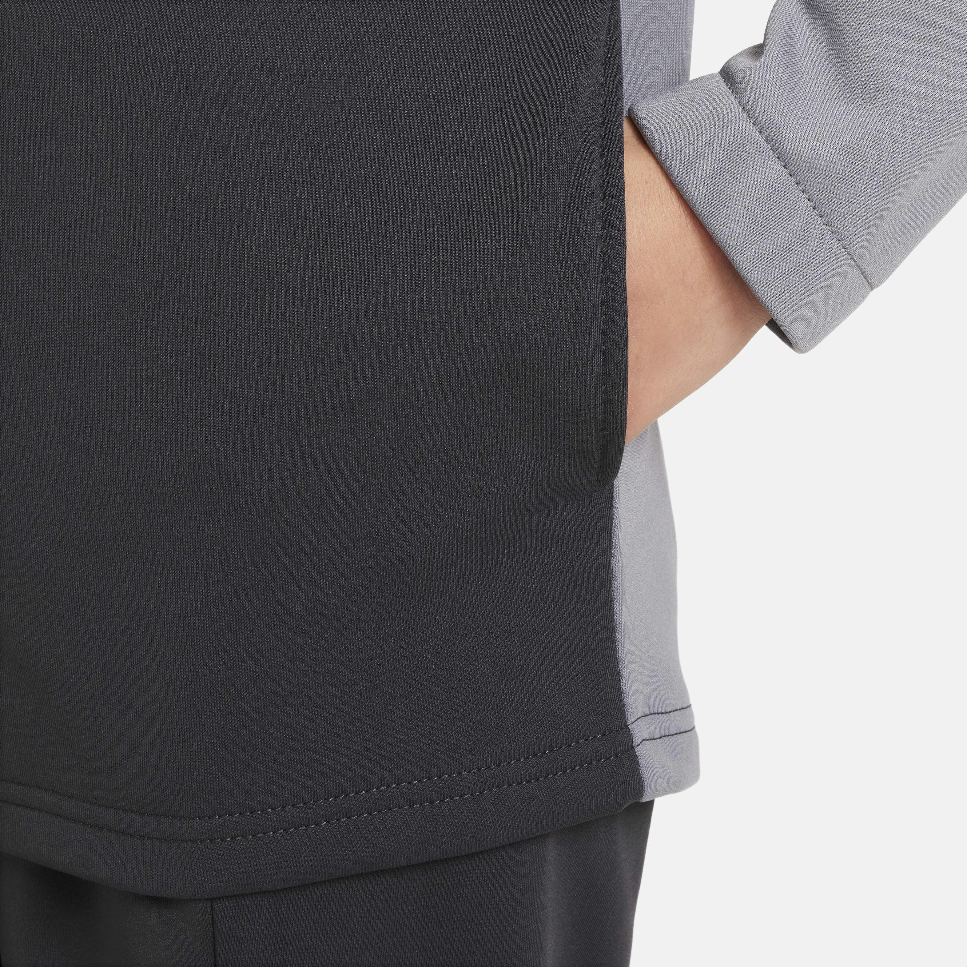 نايكي سبورتسوير image number 4