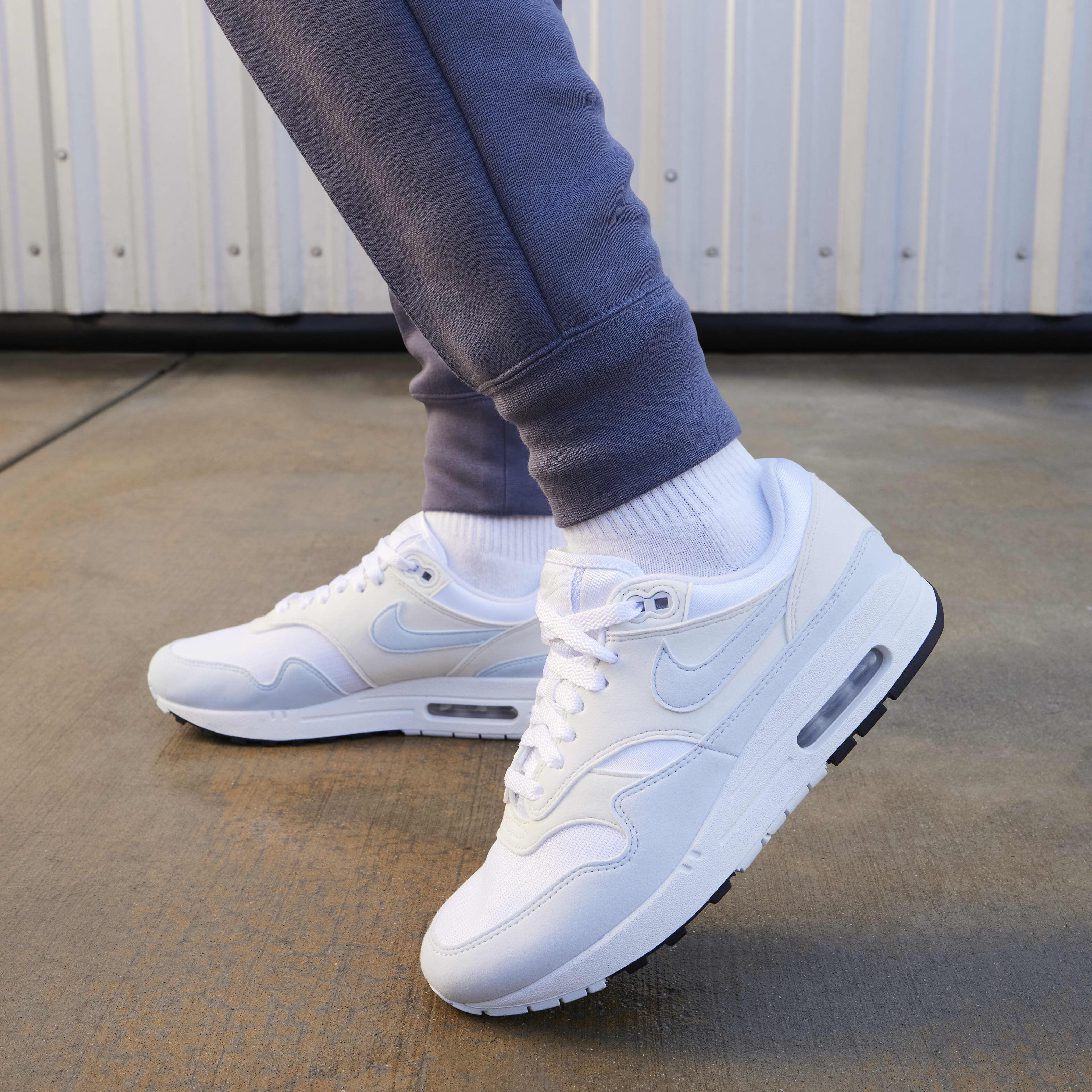 Wmns air max 1 (white / midnight navy - pure platinum) deals