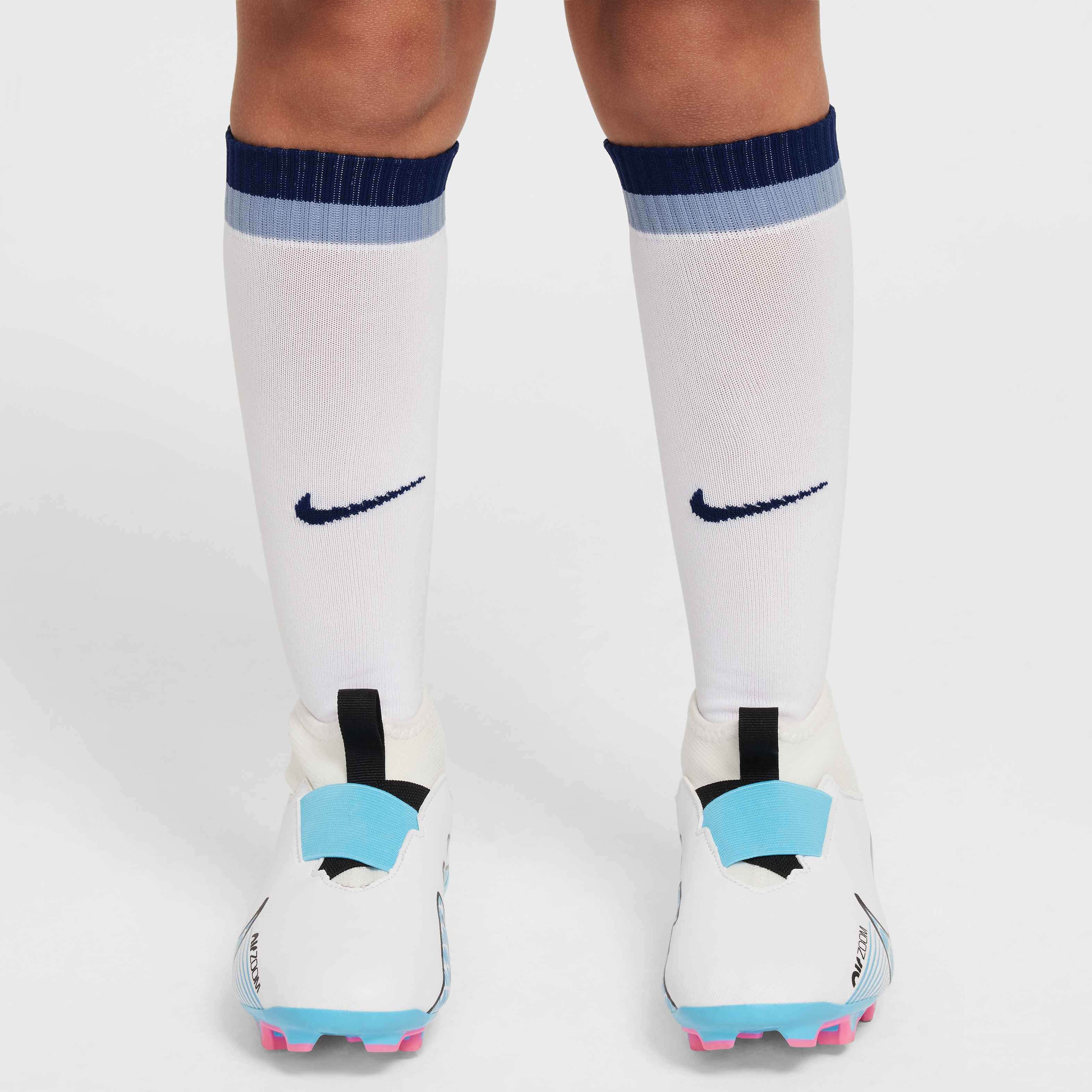 توتنهام هوتسبير 2025/26 ستيديوم الأساسي image number 14