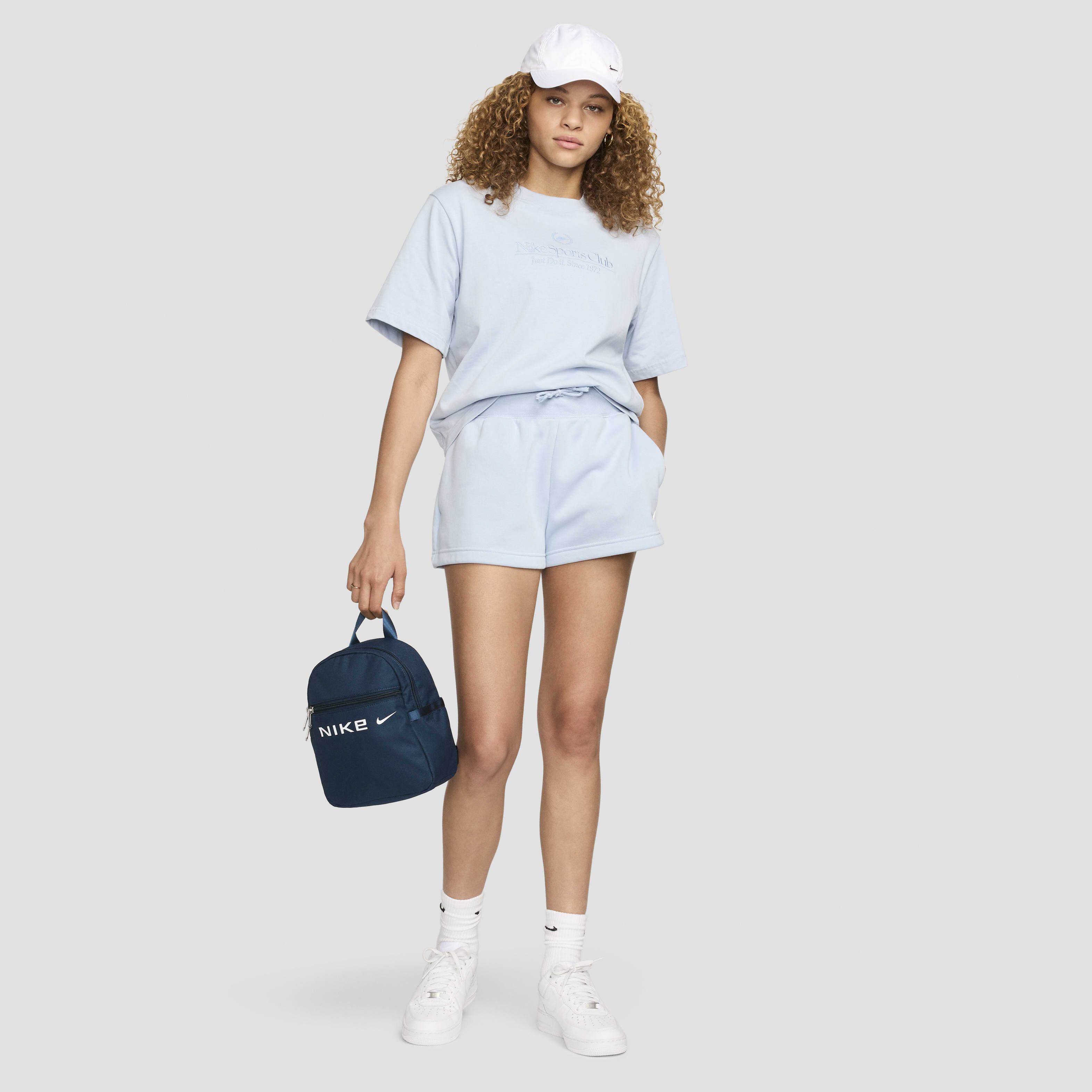 Nike Sportswear Futura image number 9