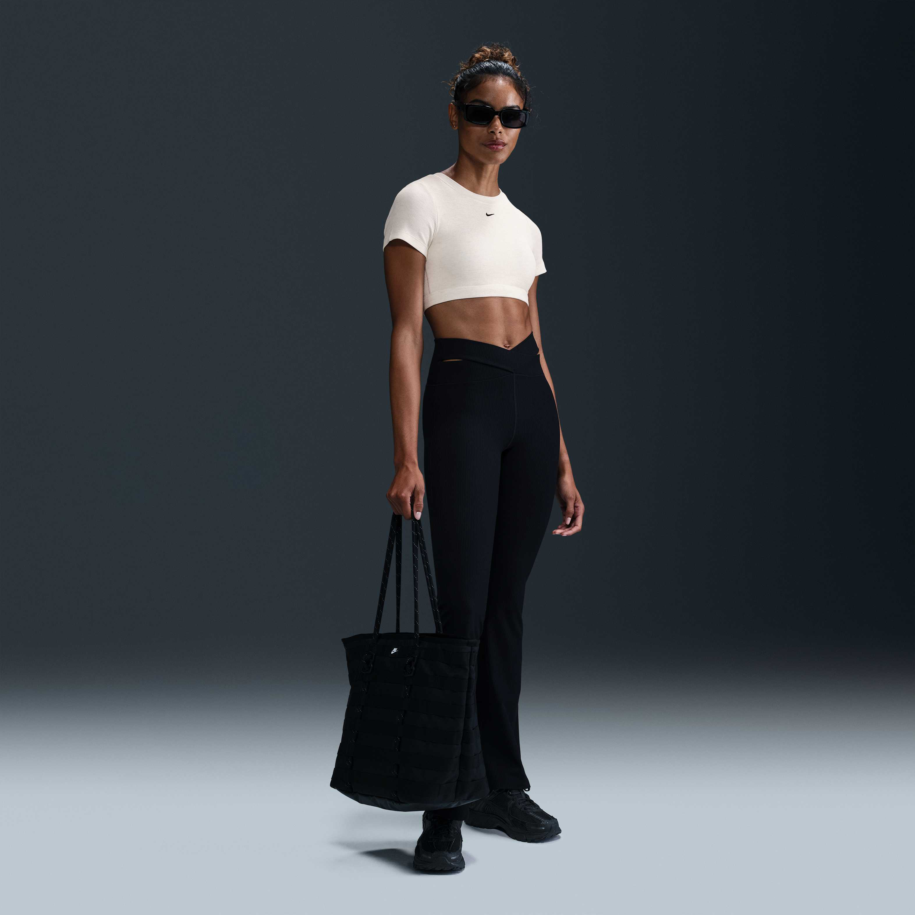 نايكي سبورتسوير كلاسيك image number 3