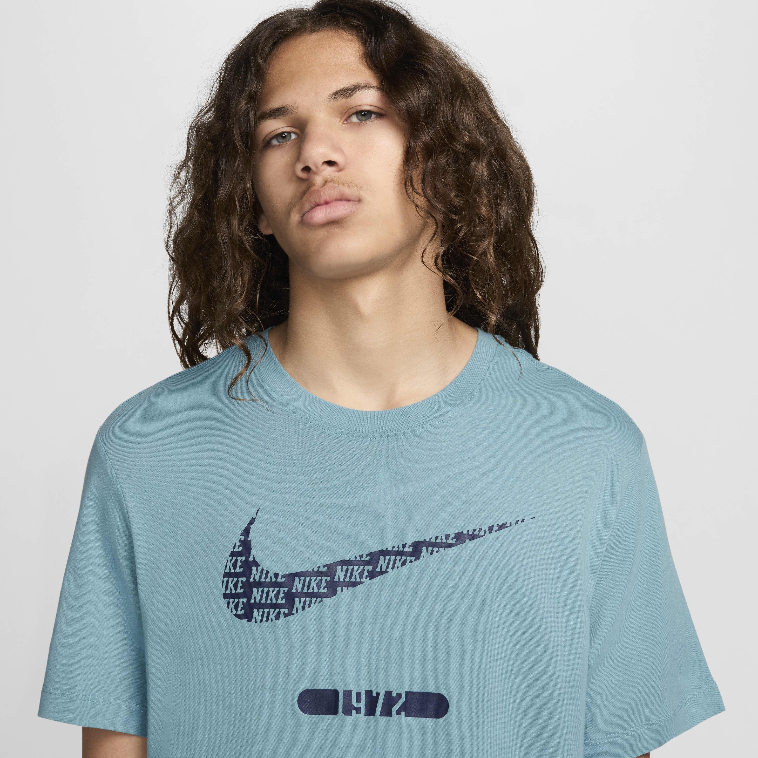 نايكي سبورتسوير image number 2