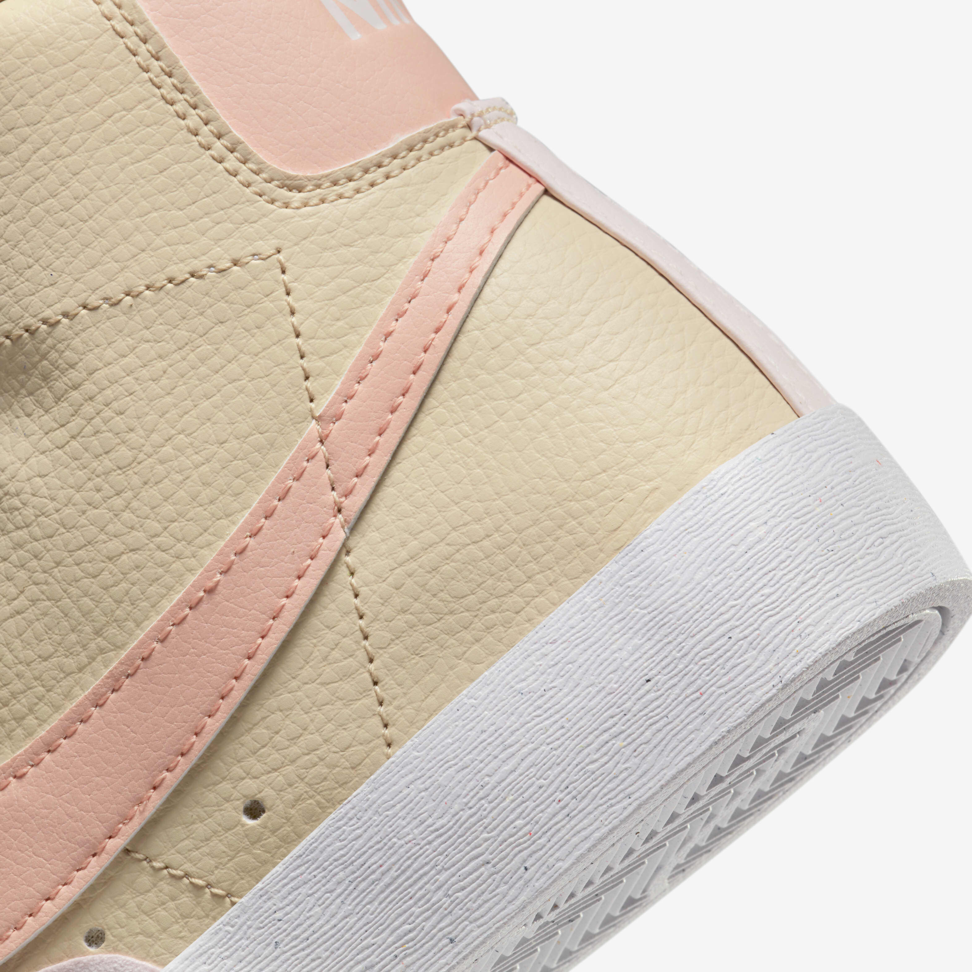 نايكي بليزر ميد '77 image number 8