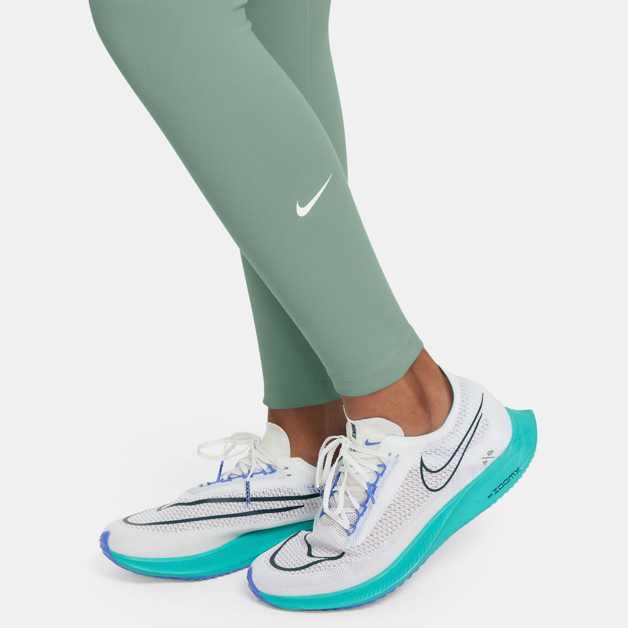 Nike One image number 2