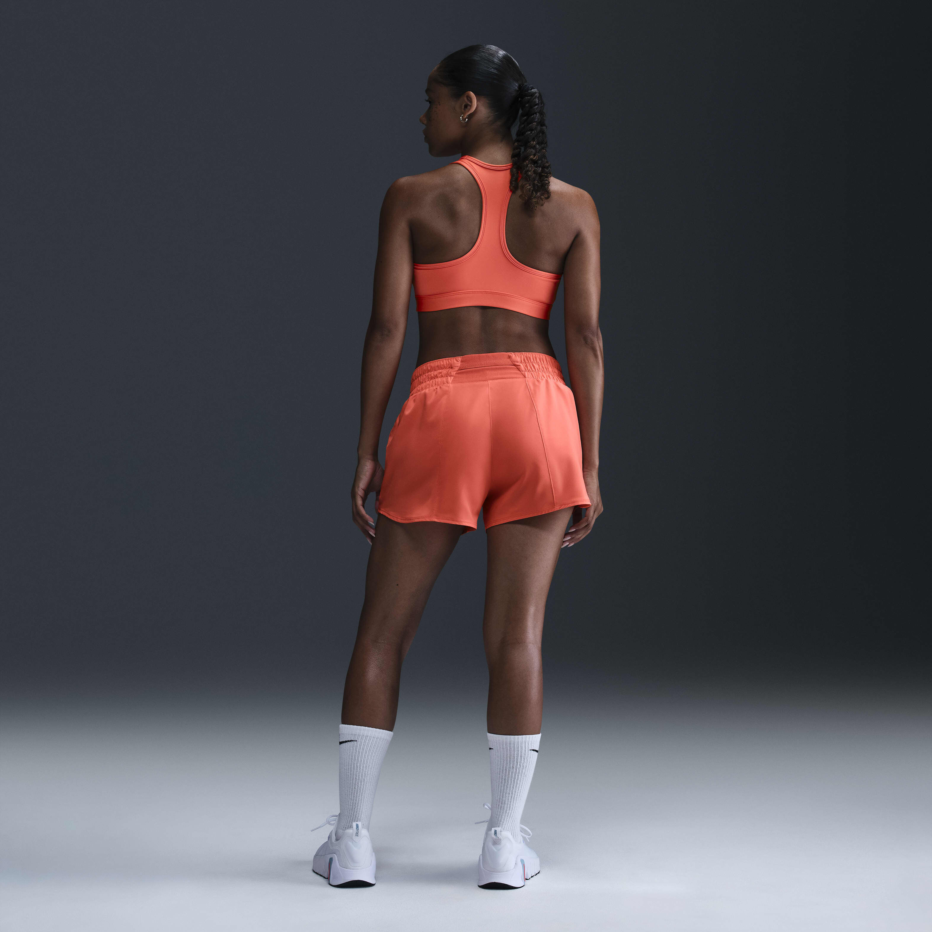 نايكي سووش بدعم متوسط image number 4