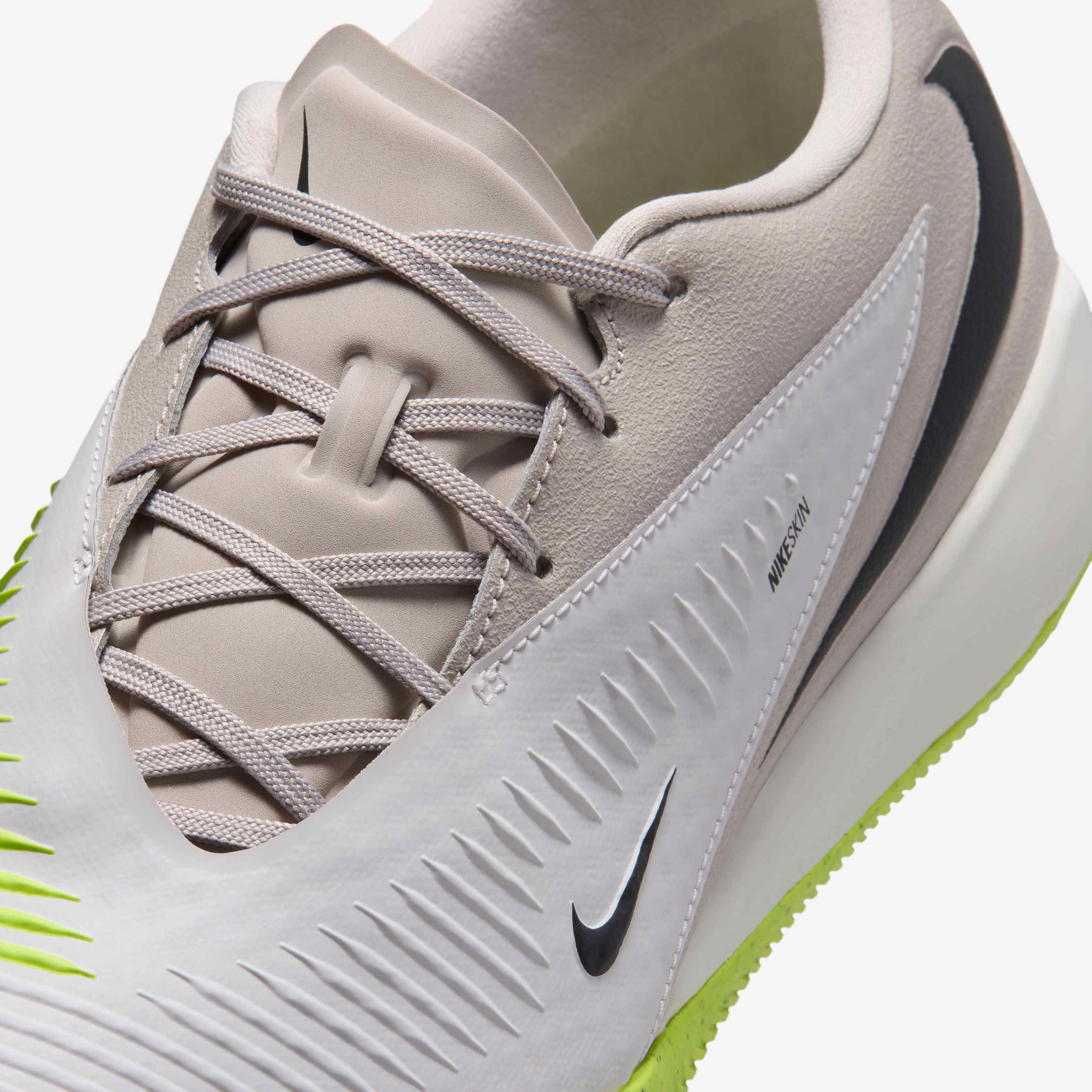 Nike Phantom 6 Low Academy image number 6