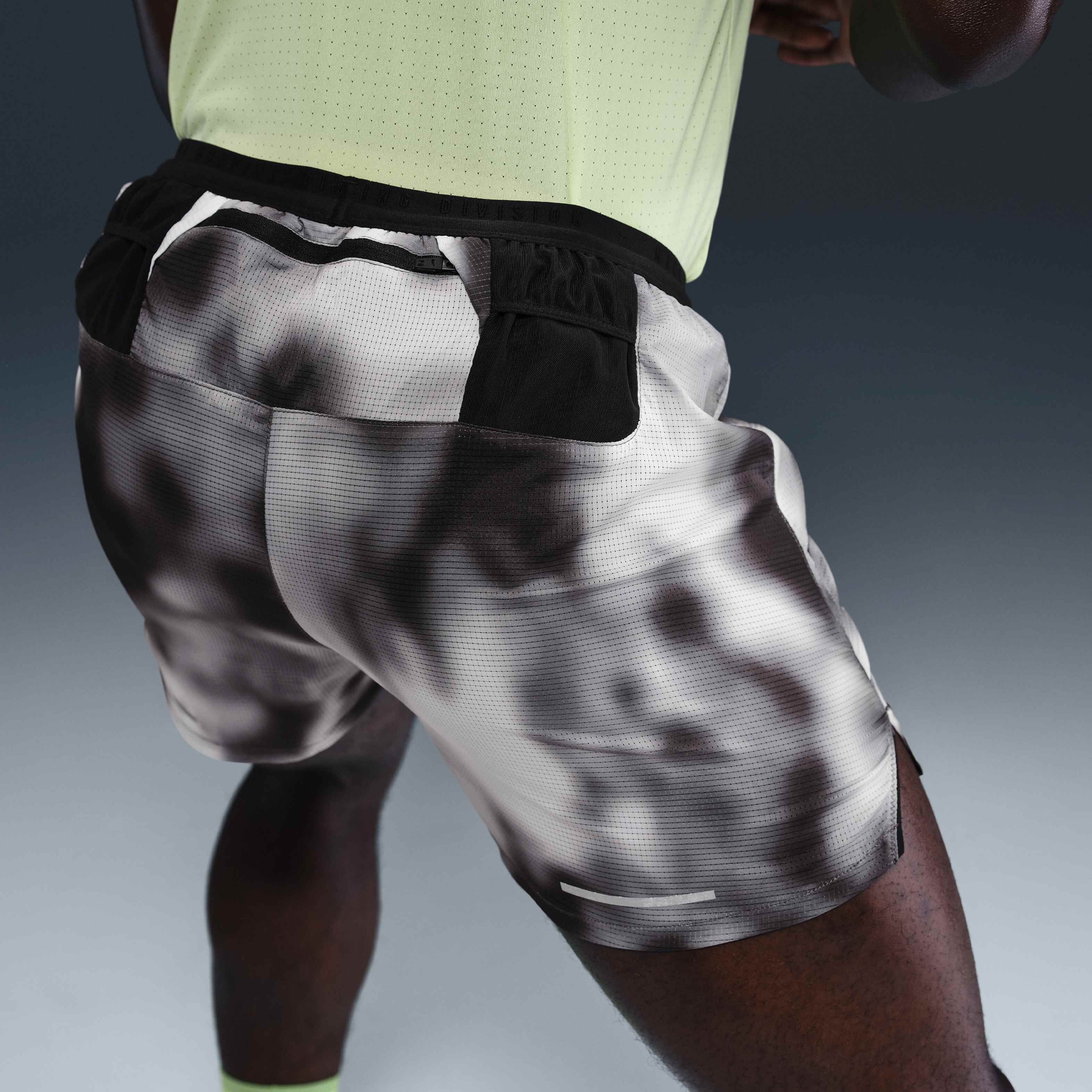 Nike Running Division Breathe image number 2