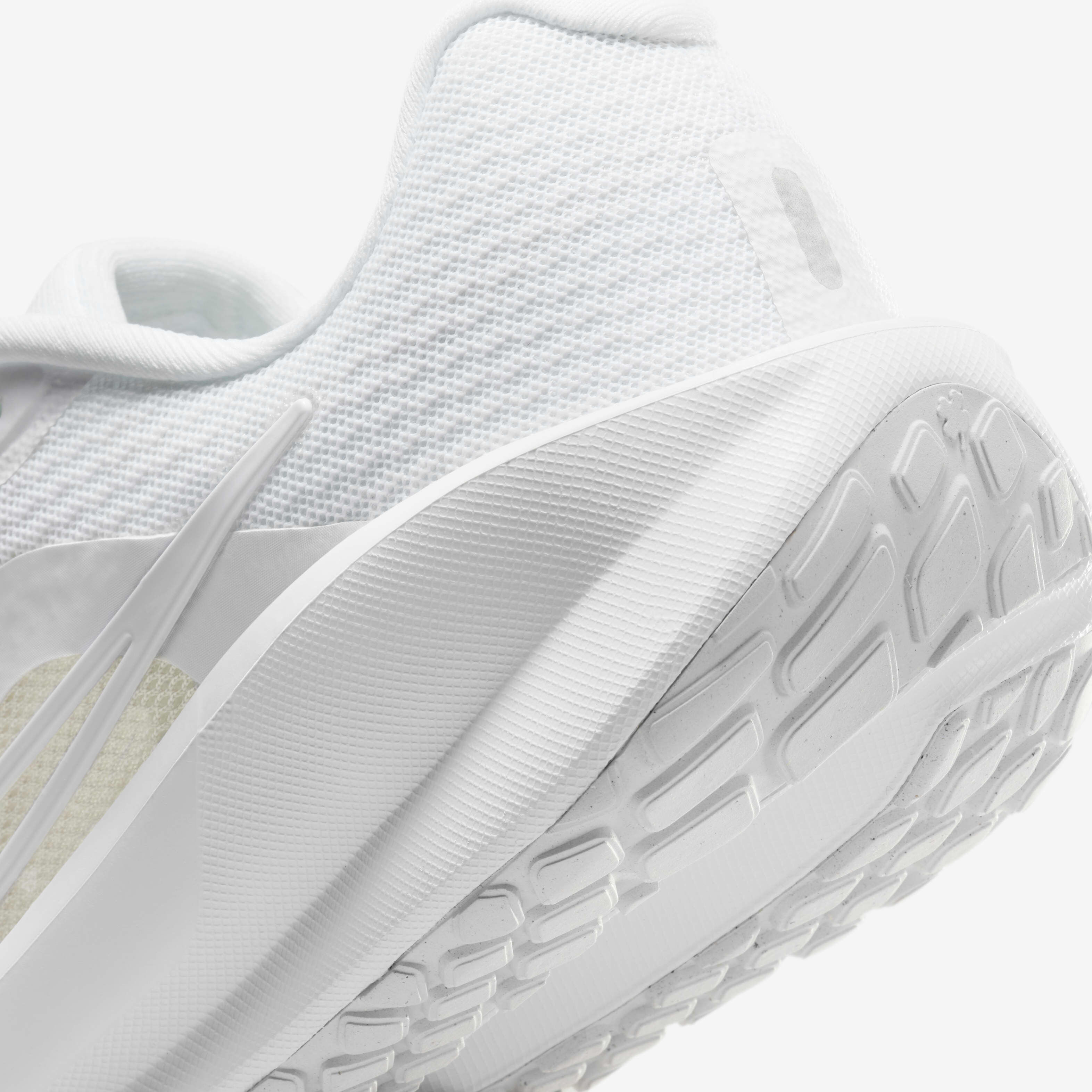 【NIKE】★ナイキ★ Downshifter 13★FD6476-101★ Nike Downshifter 13 Women's Road Running Shoes FD6476-101