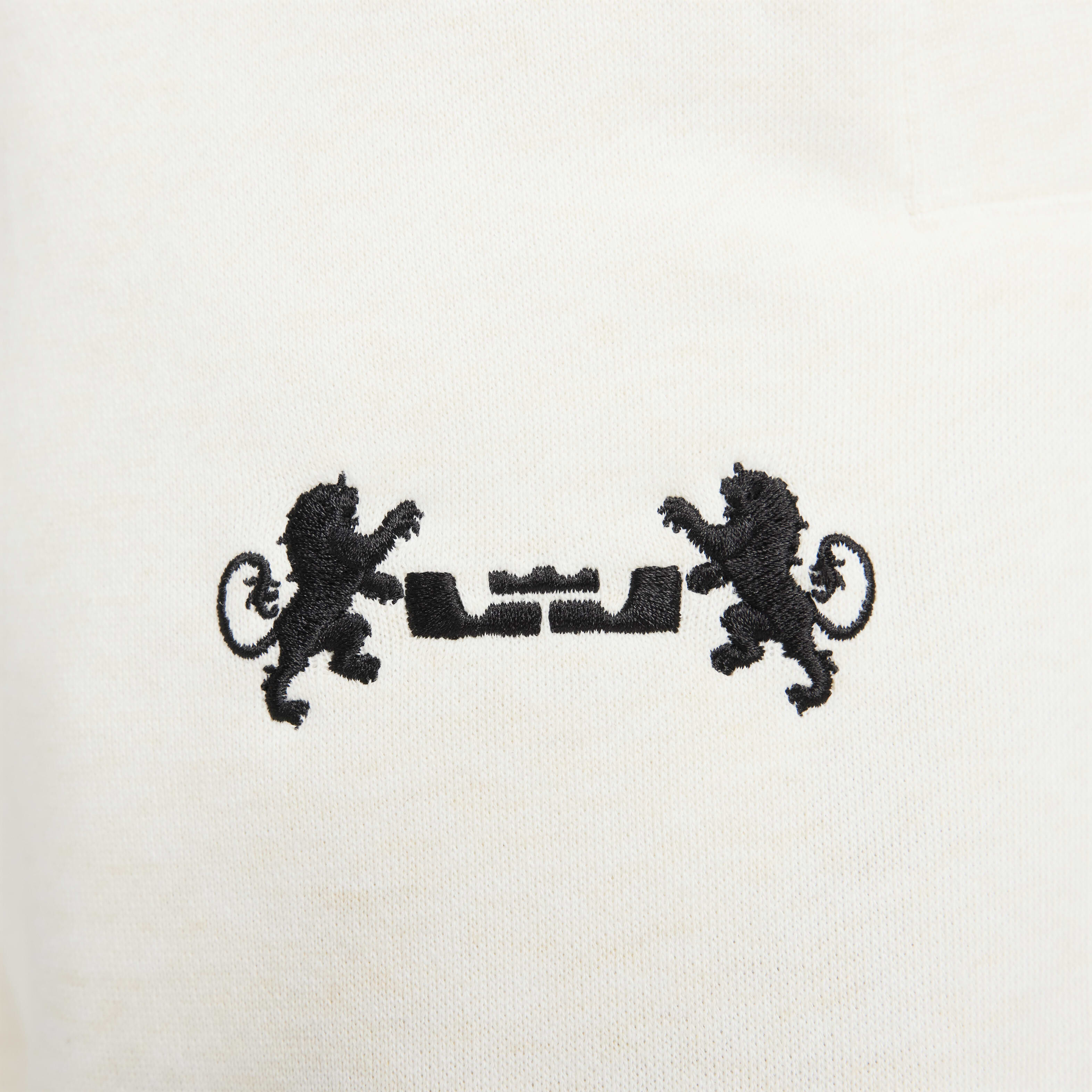 LeBron image number 3