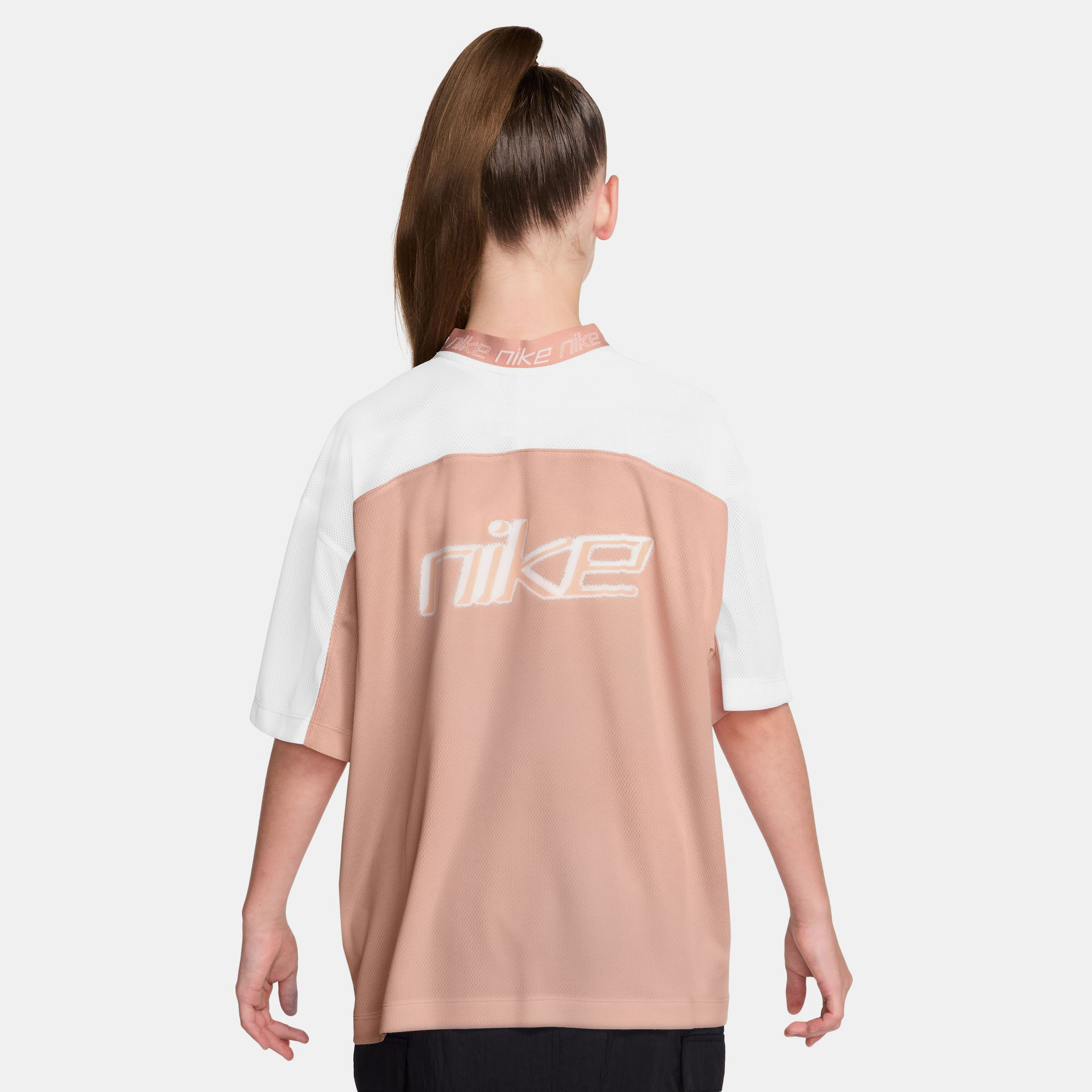 نايكي سبورتسوير image number 1