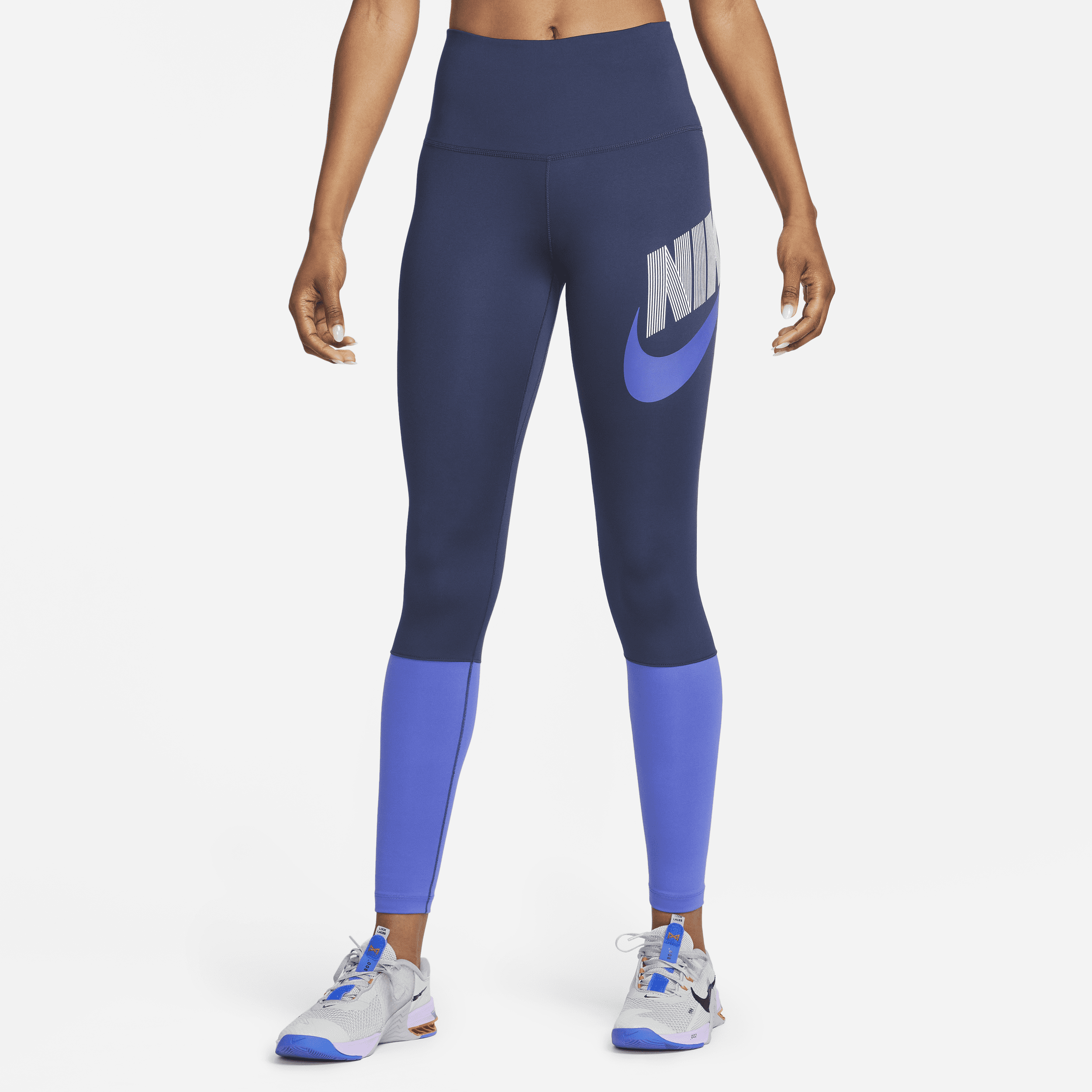 Nike One image number 0