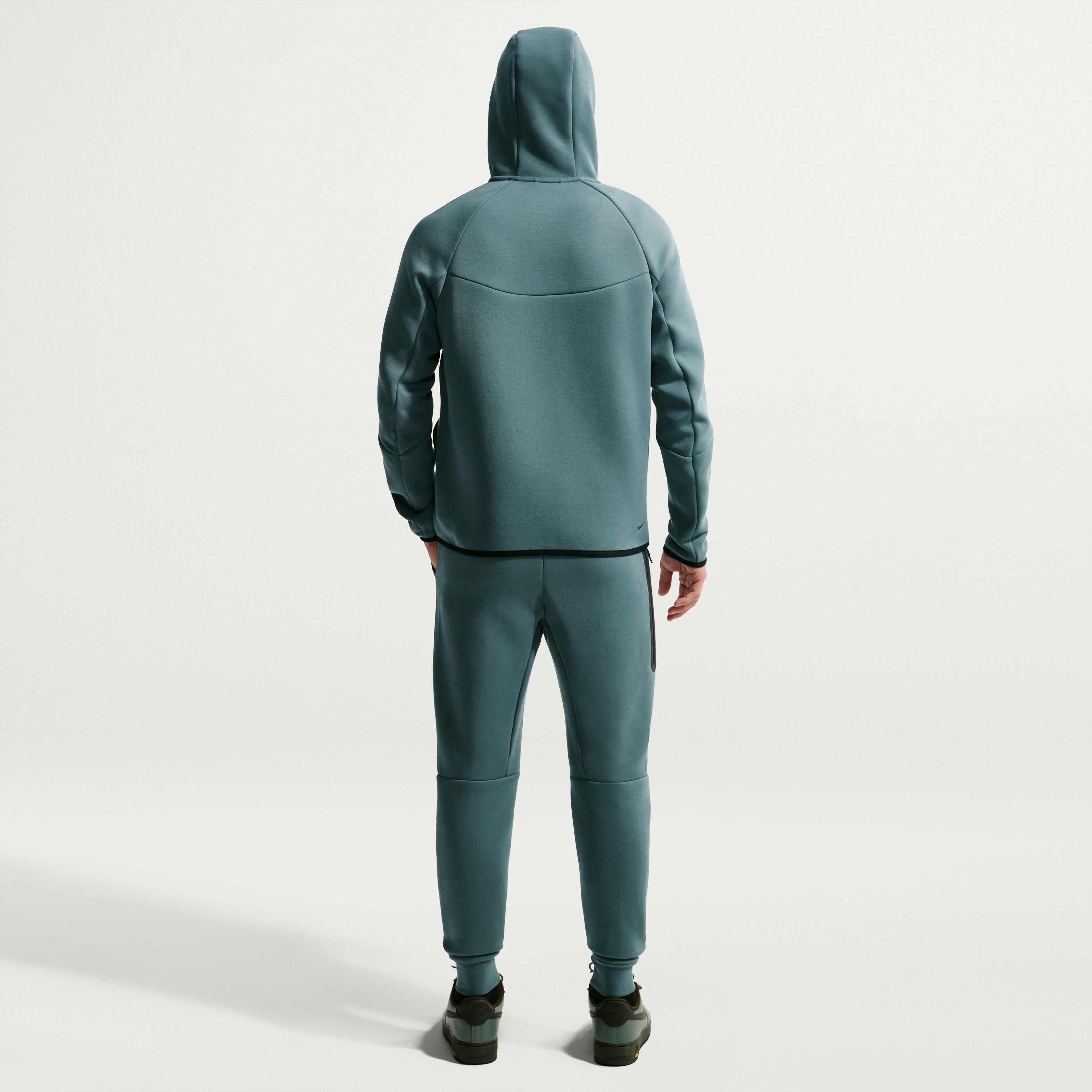 Nike Tech image number 4