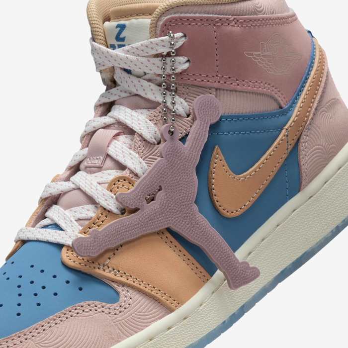 Air Jordan 1 Mid Sneaker School image number 8 Air Jordan 1 Mid Sneaker School image number 8