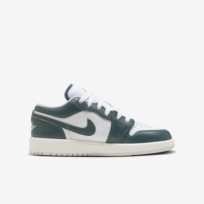Air Jordan 1 Low SE image number 2 Air Jordan 1 Low SE image number 2