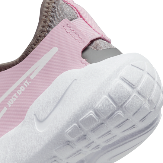 Shop Flex Runner 2 Younger Kids Shoes Nike KSA