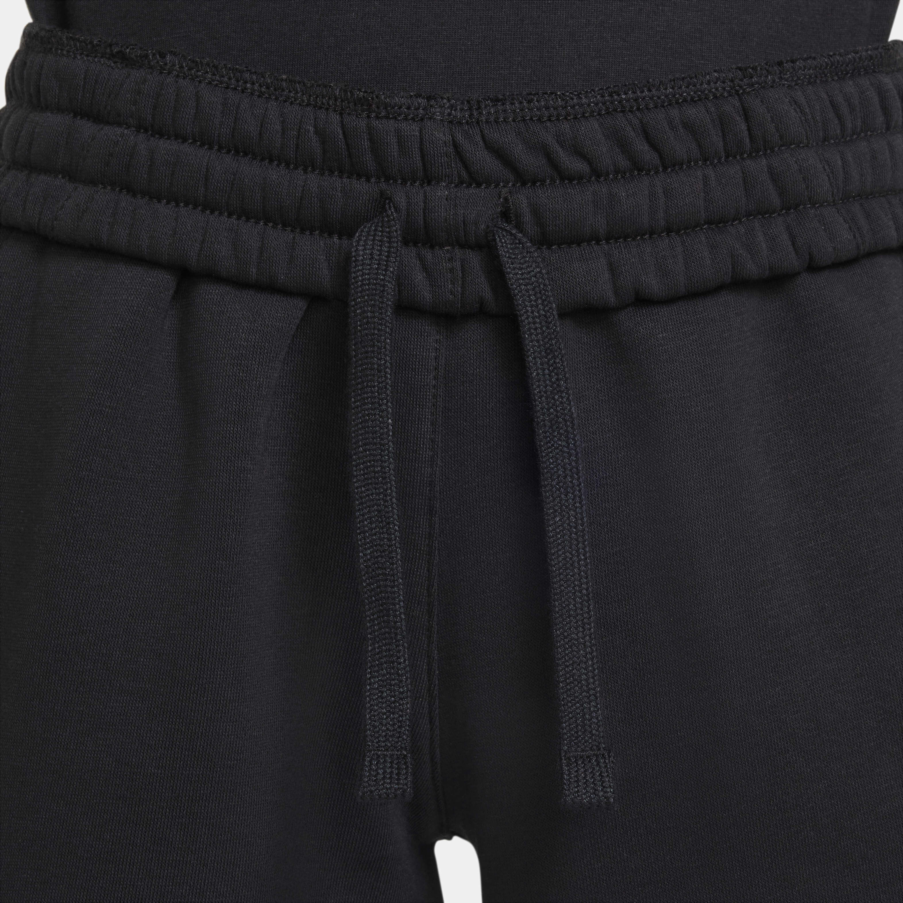 نايكي سبورتسوير كلوب فليس image number 2