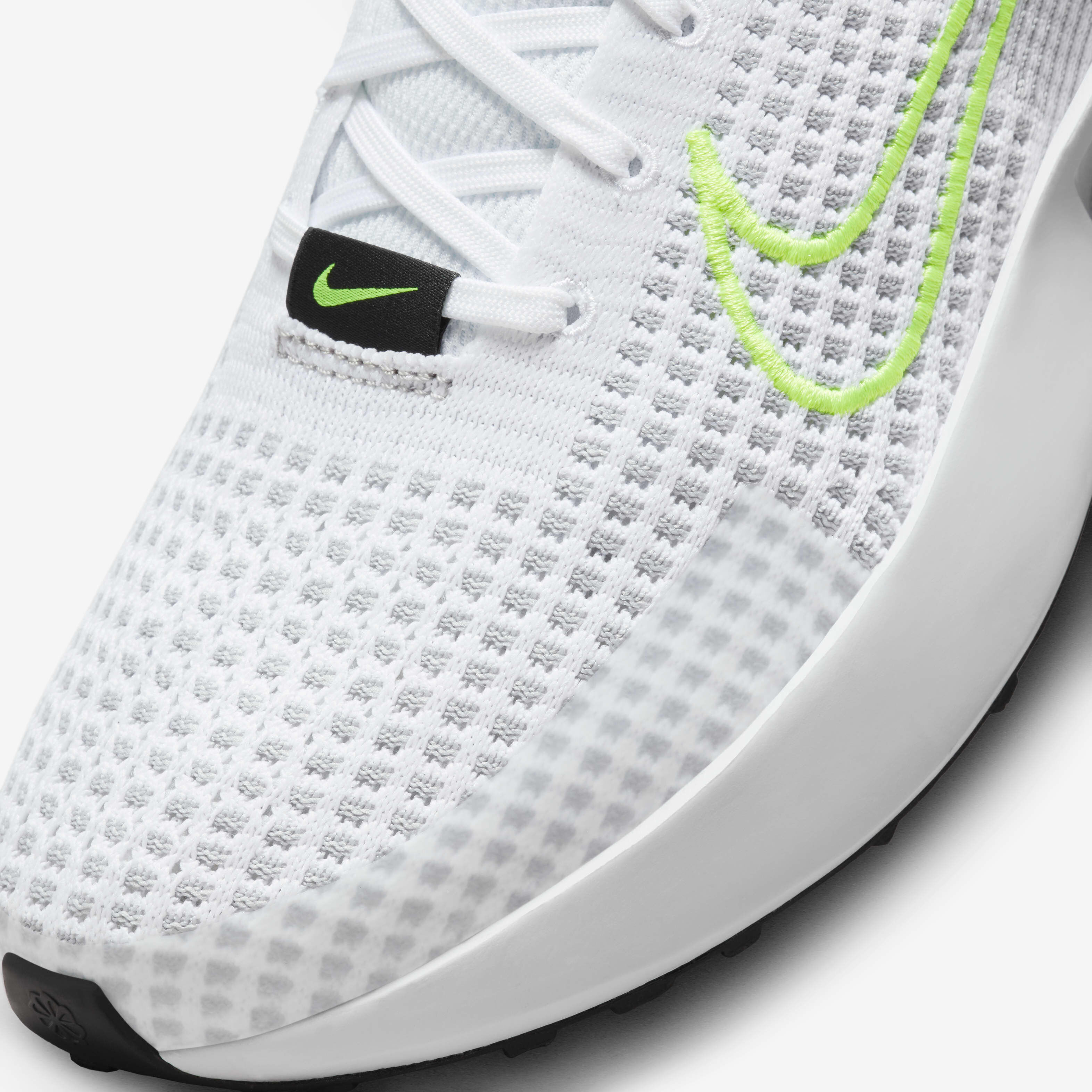 Buy Nike Interact Run Men s Road Running Shoes Nike Saudi Official