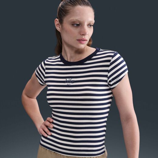 Field General looks-Nike, Nike Sportswear, Women's Tight Striped T-Shirt