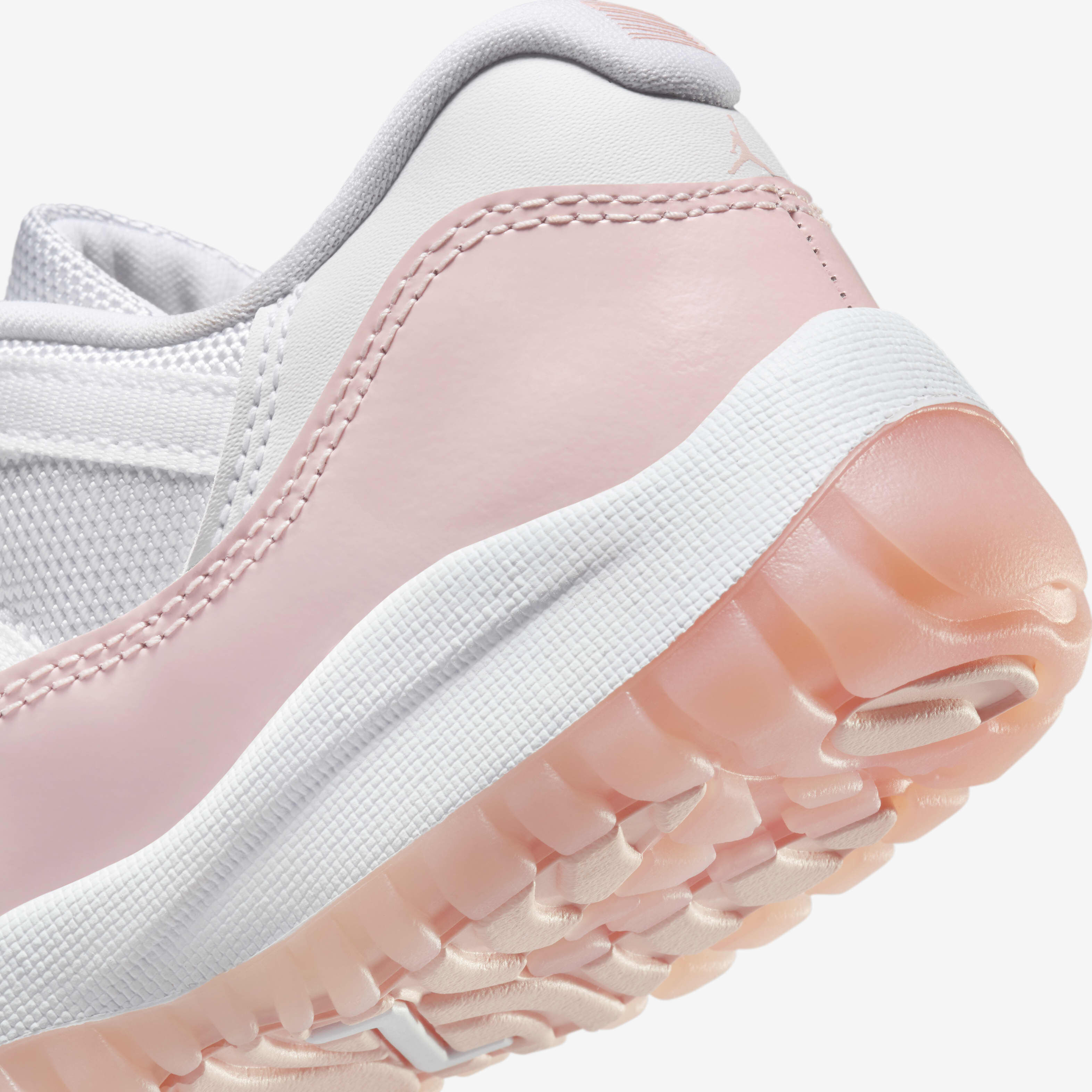 Jordan 11 Retro Low image number 7