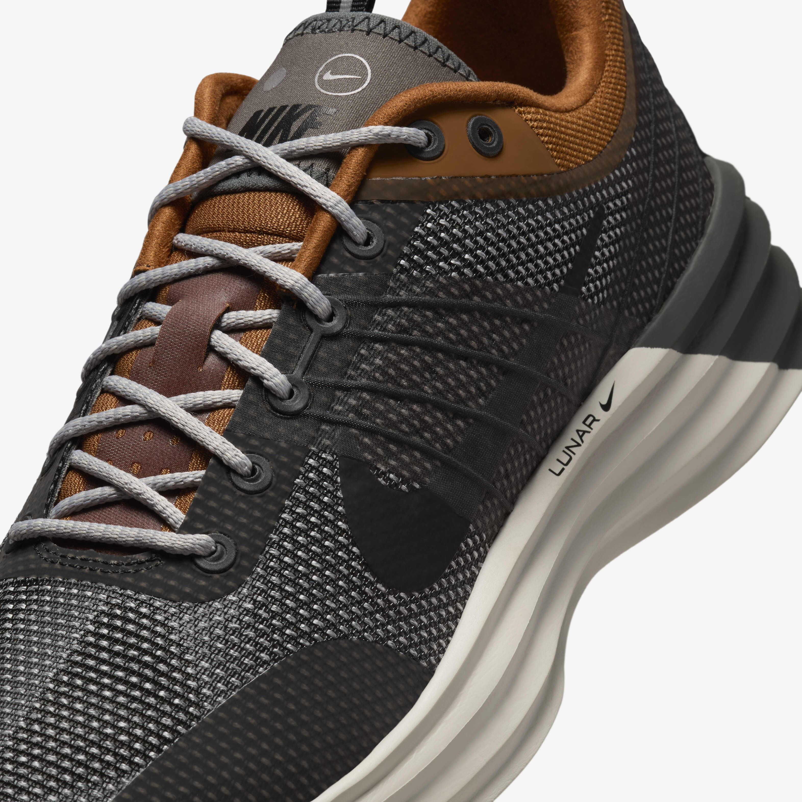 Nike Lunar Roam SE image number 6