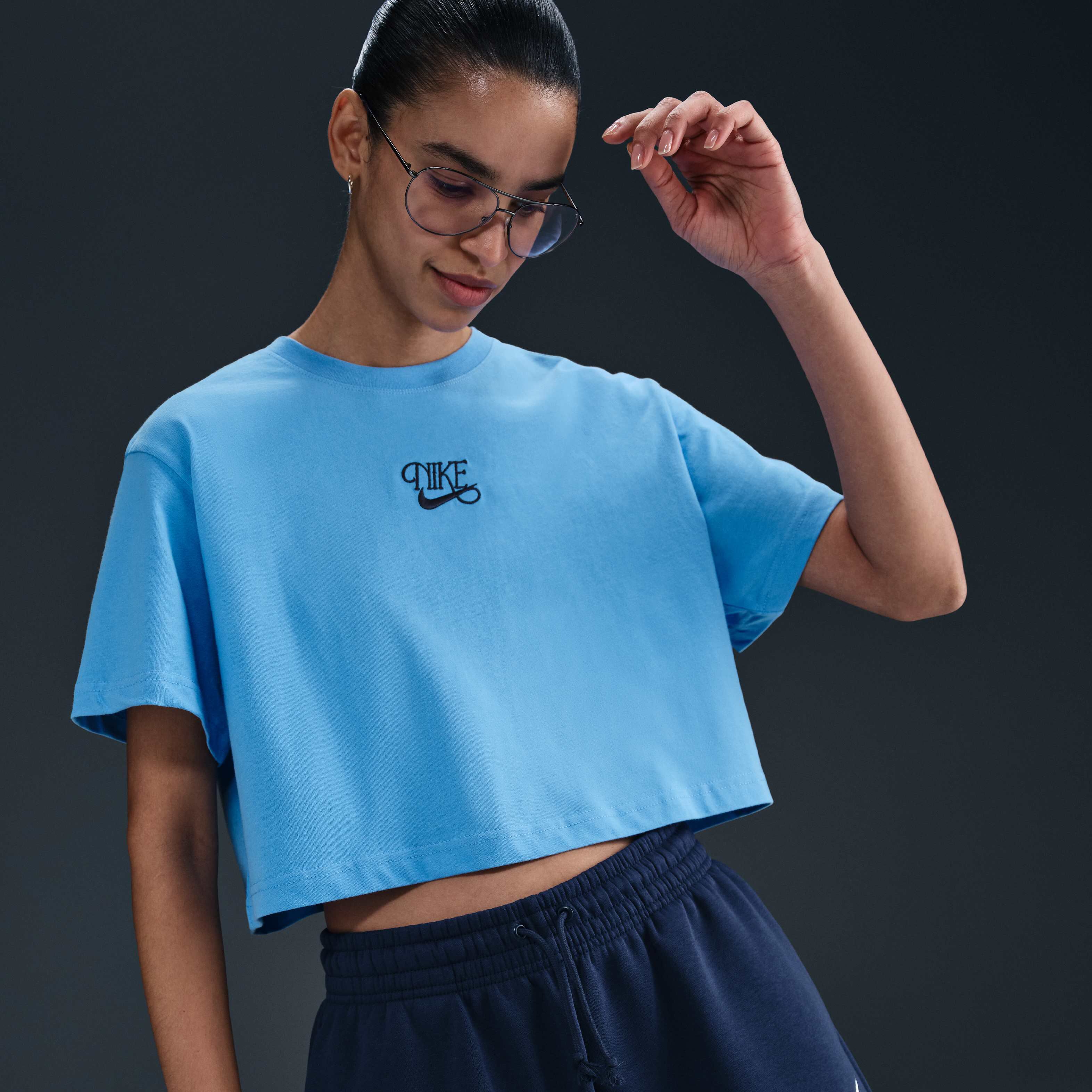 Nike Sportswear image number 2