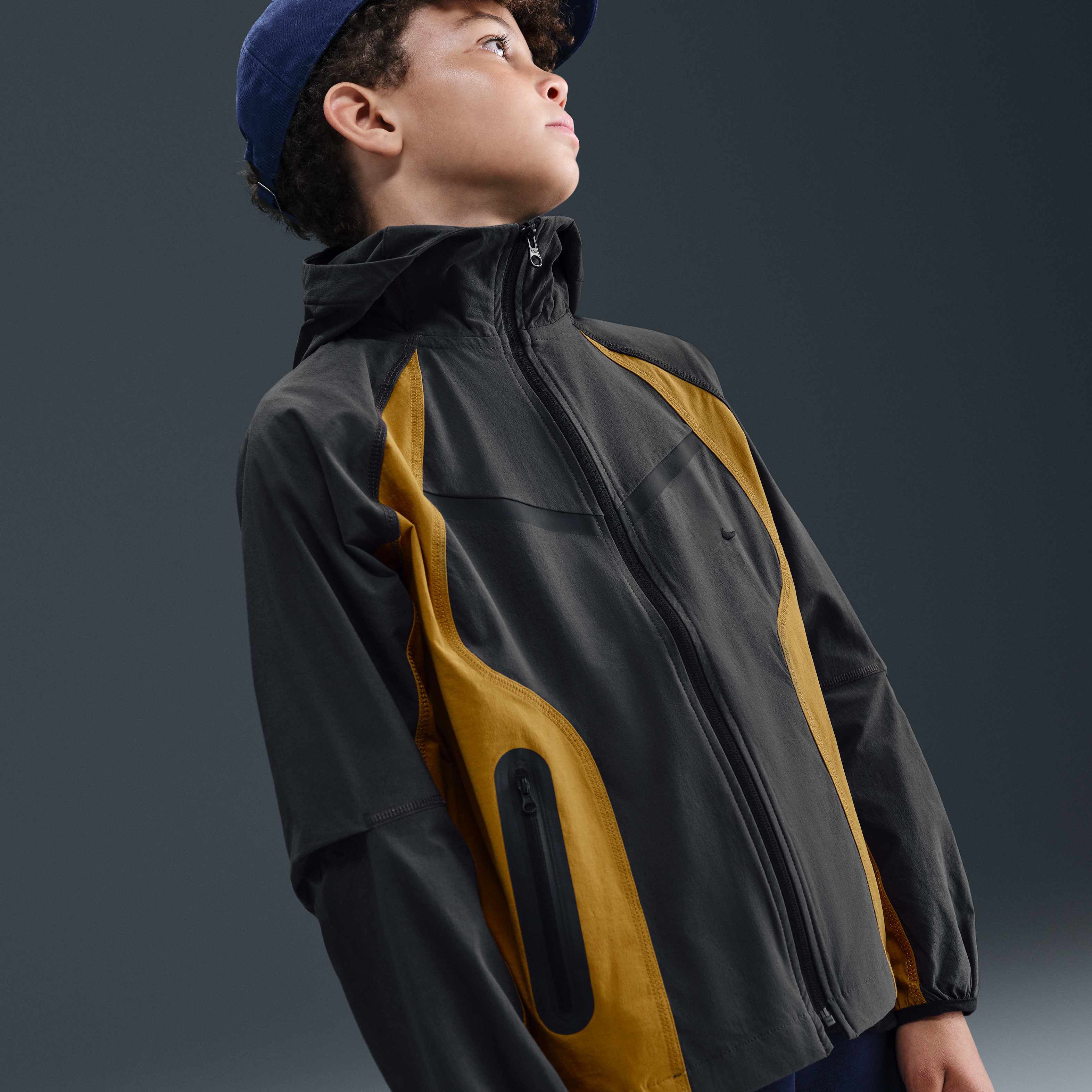 نايكي تك image number 2