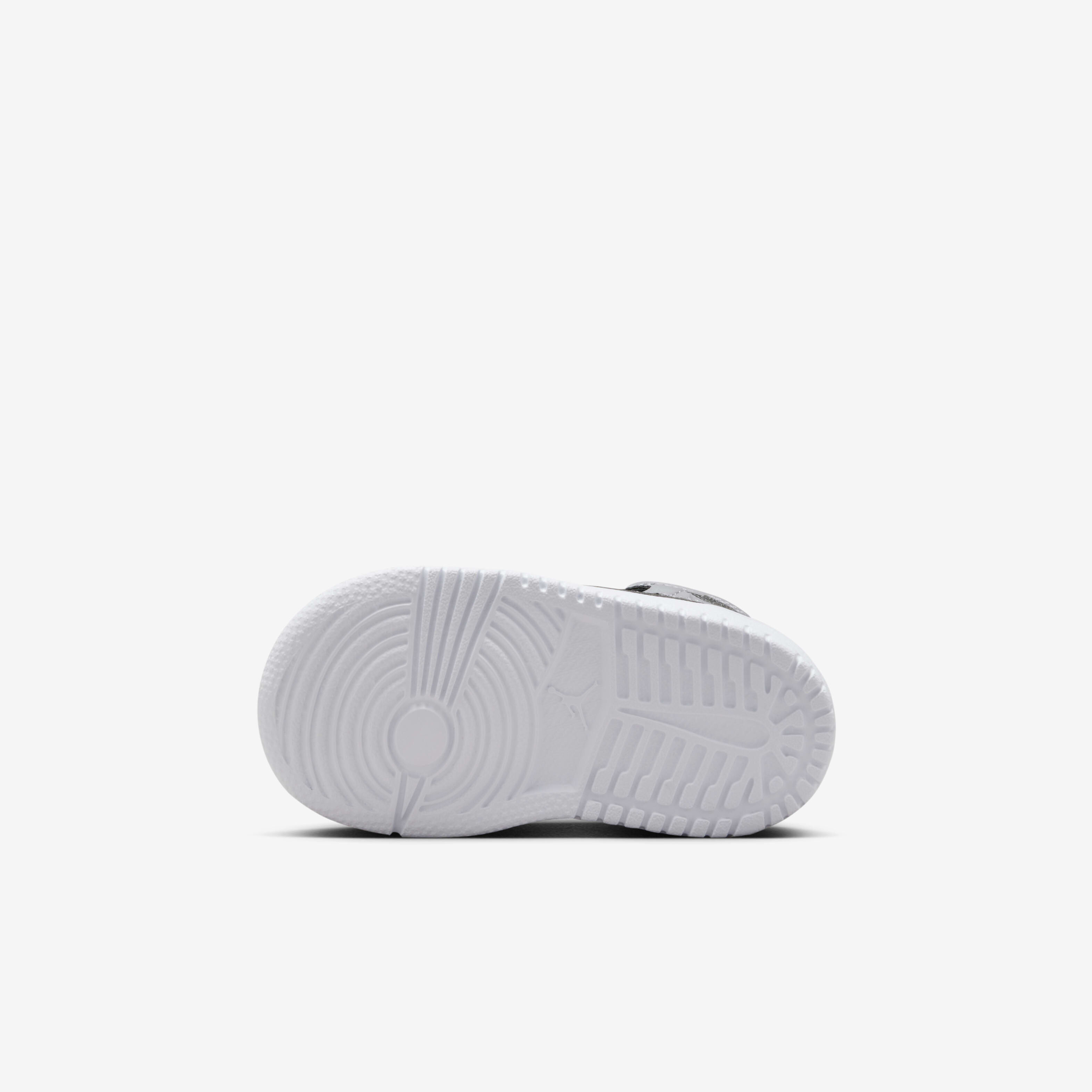 جوردن 1 ميد الت image number 1