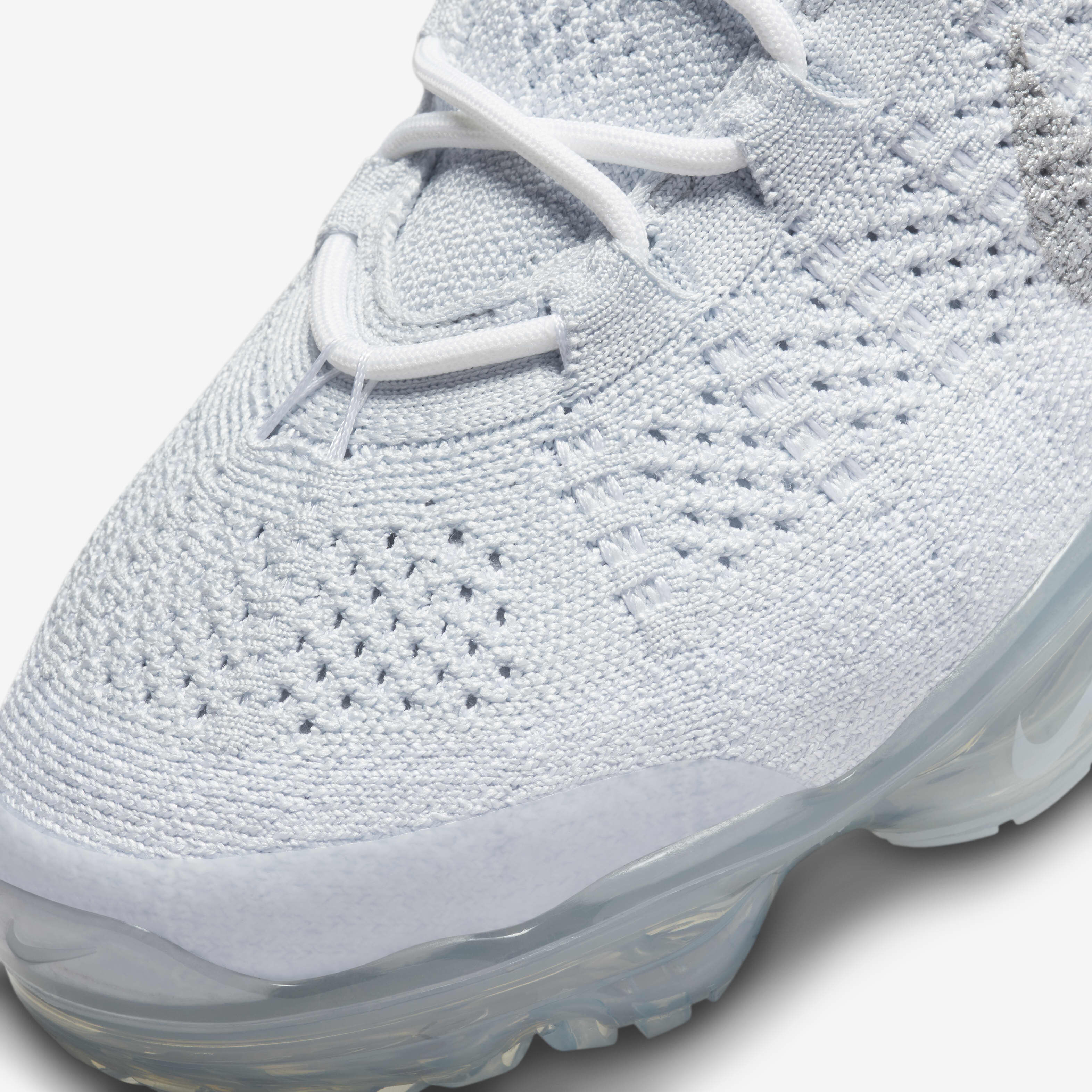 Nike vapormax flyknit men's white outlet