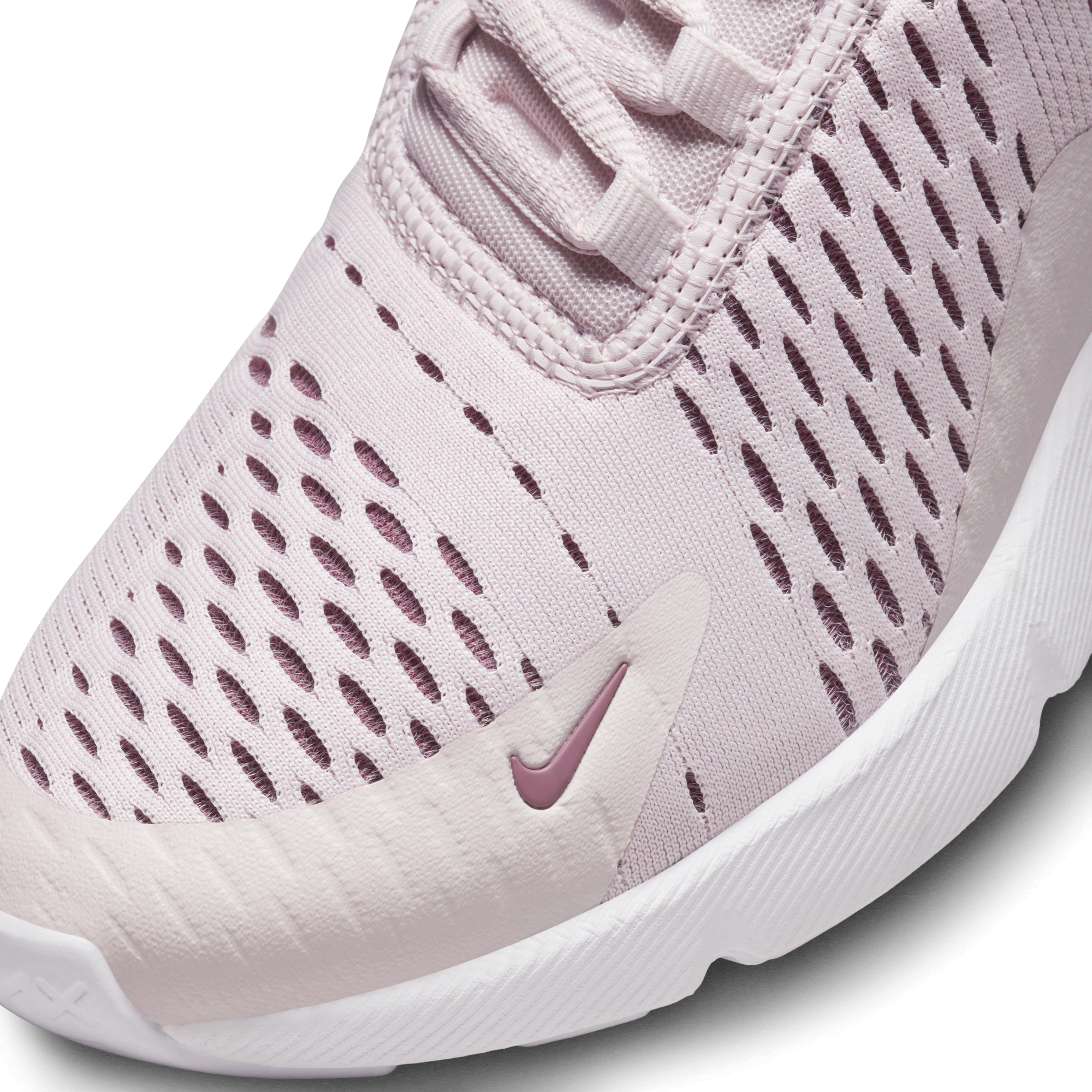 Nike air max shop 270 barely rose 7.5