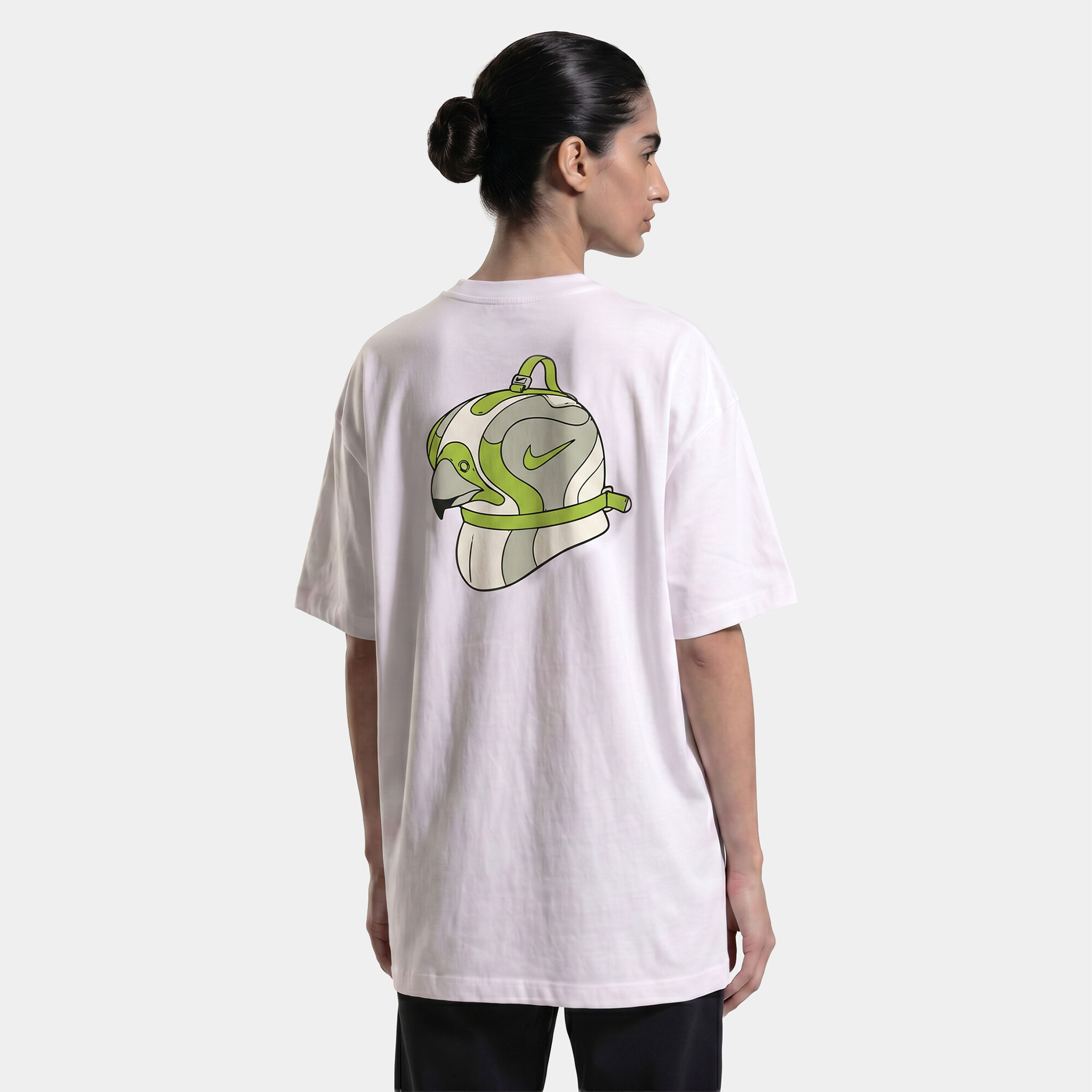 نايكي سبورتسوير بريميوم ايسنشالز - ايجل image number 1