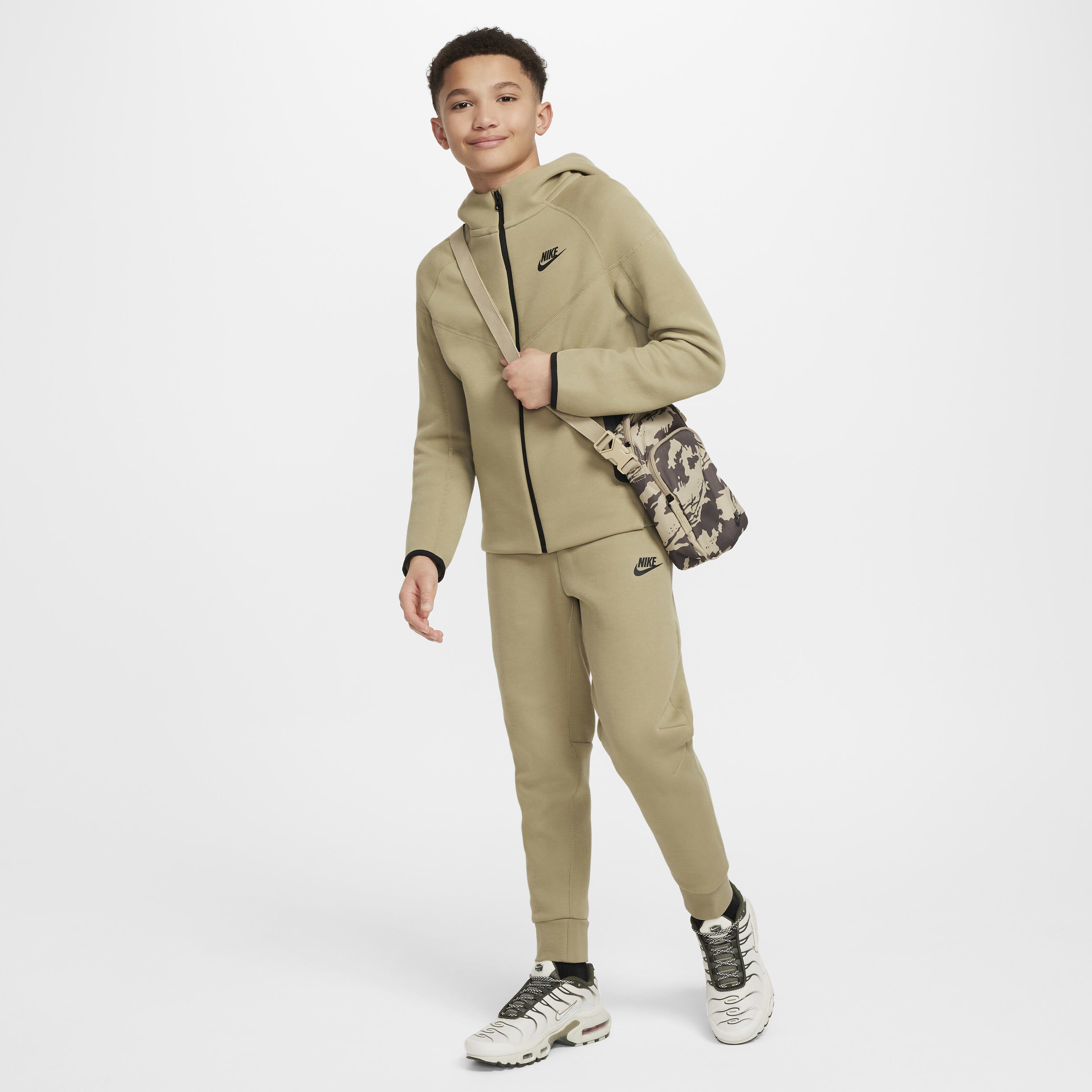 Nike Sportswear Tech Fleece image number 5