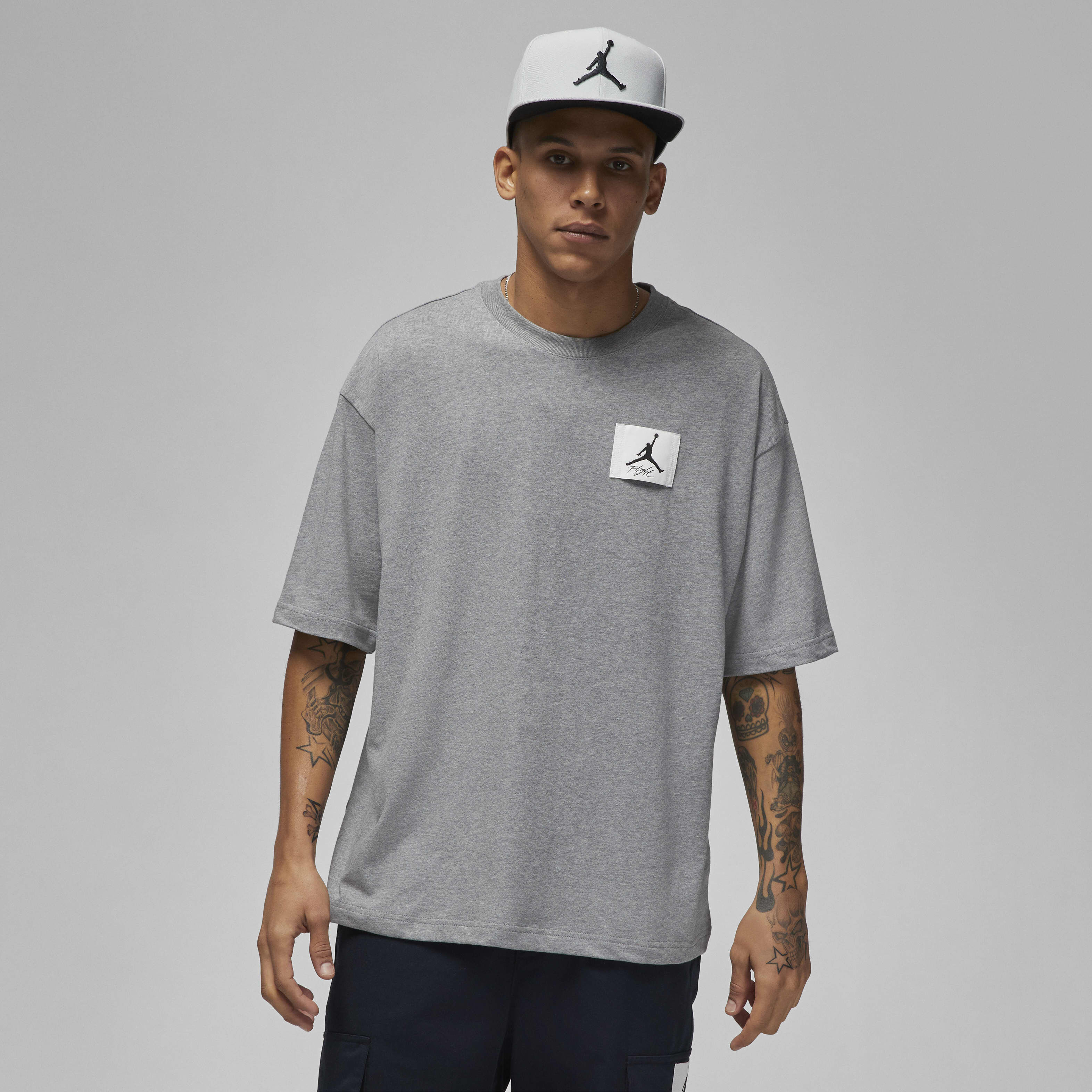 ★Nike★ Jordan Flight Essential 85 T-Shirt M Carbon Heather Nike Jordan Flight Essentials T-Shirt | Apparel » Buy online