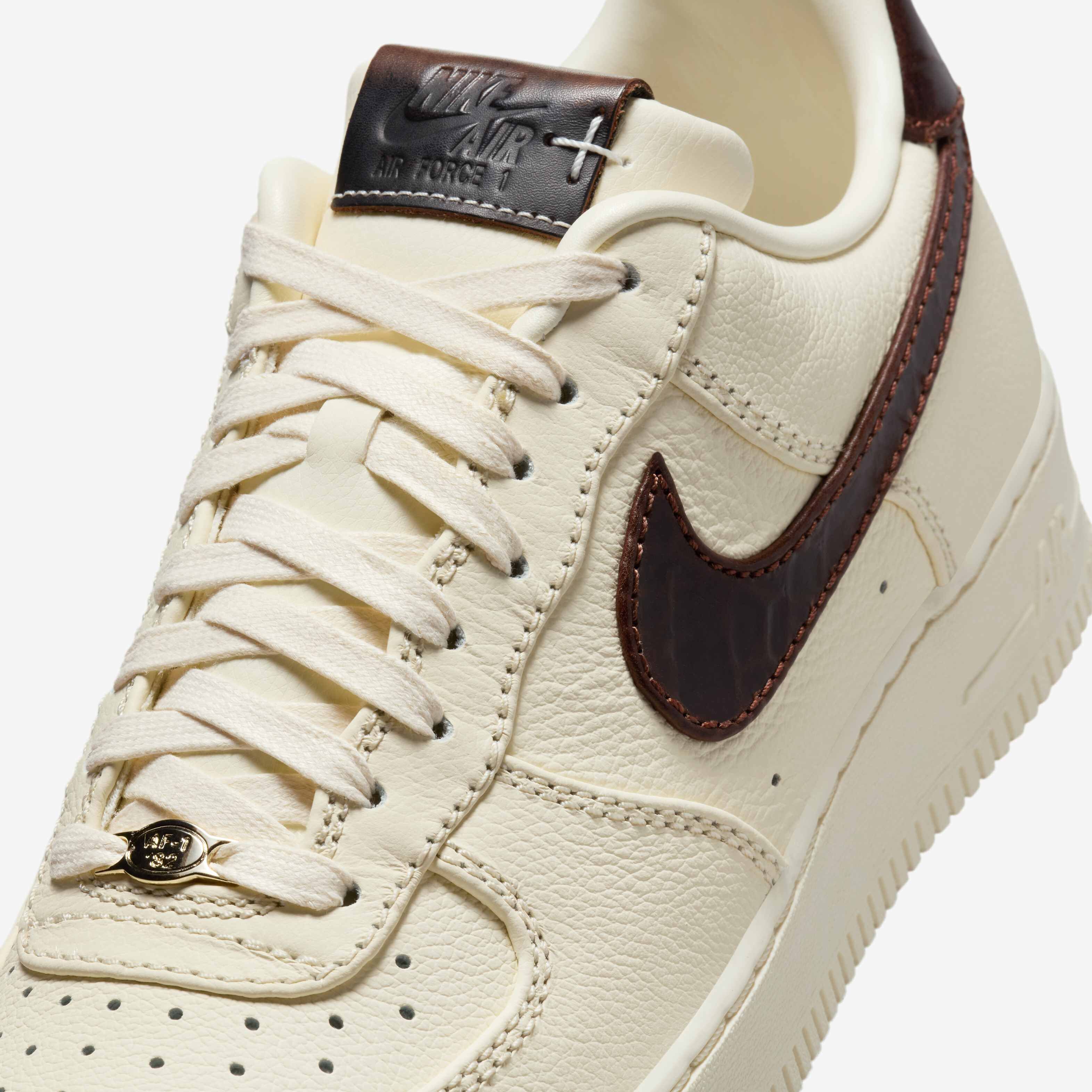 Nike Air Force 1 '07 image number 6