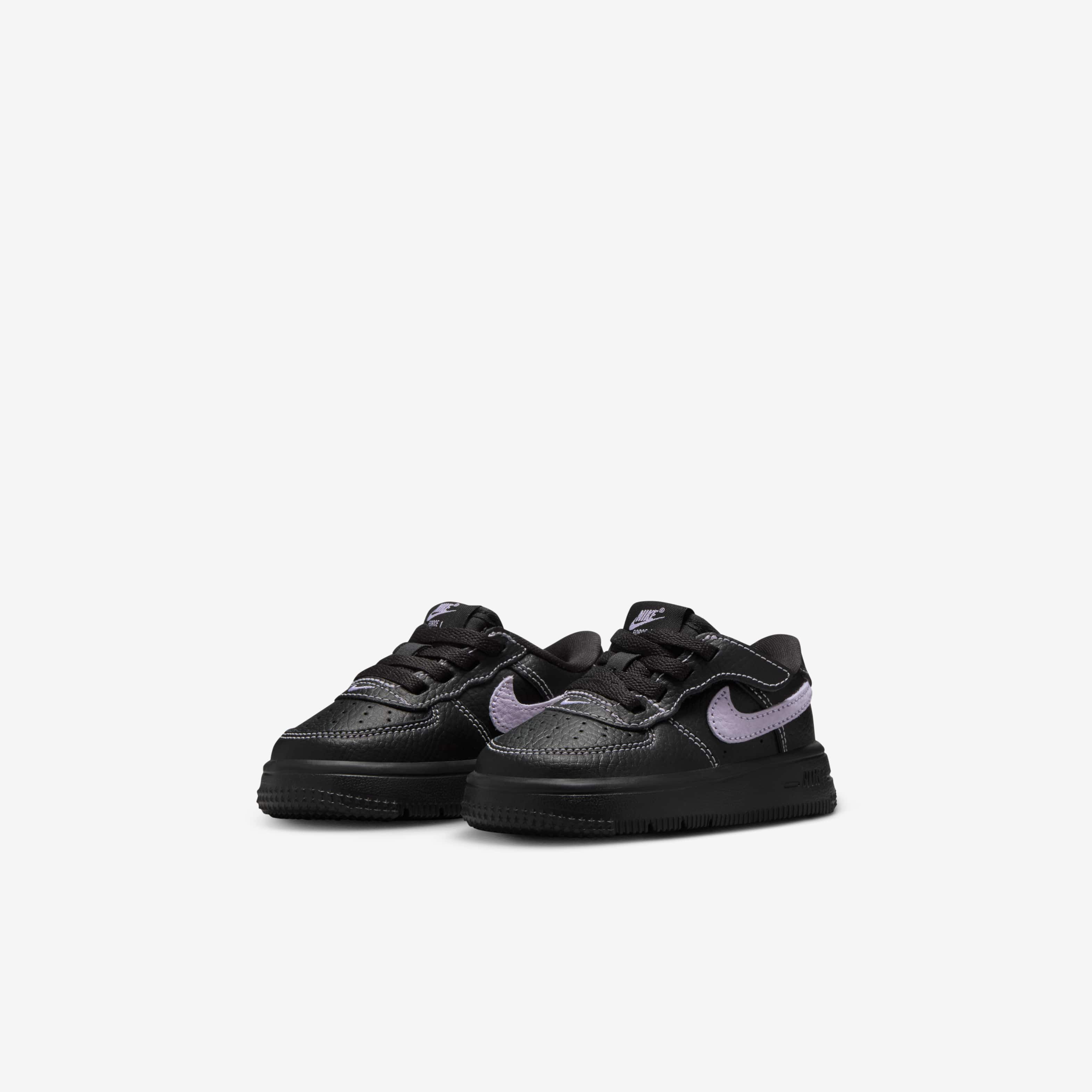 Nike Force 1 Low LV8 EasyOn image number 4