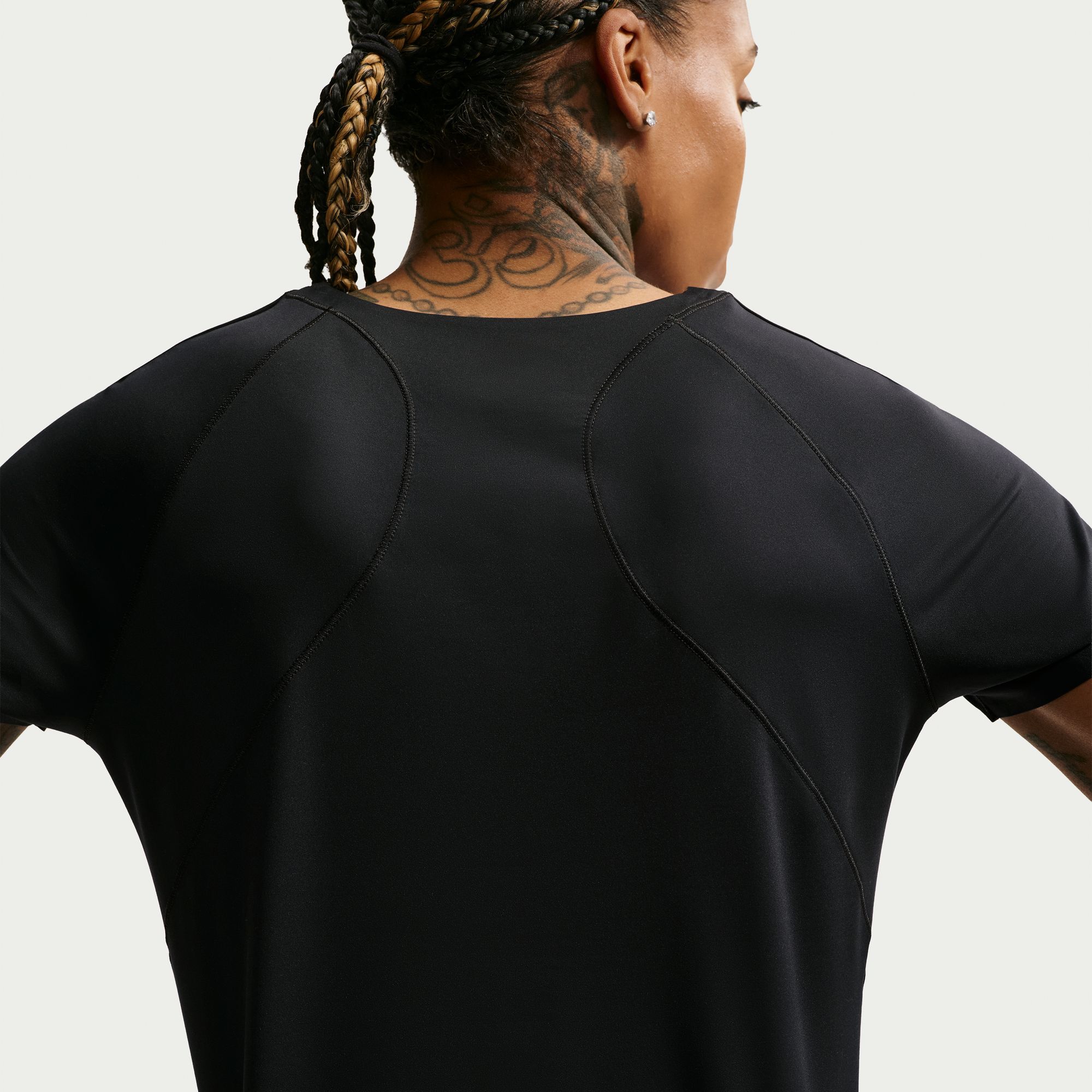 Nike Universa image number 3