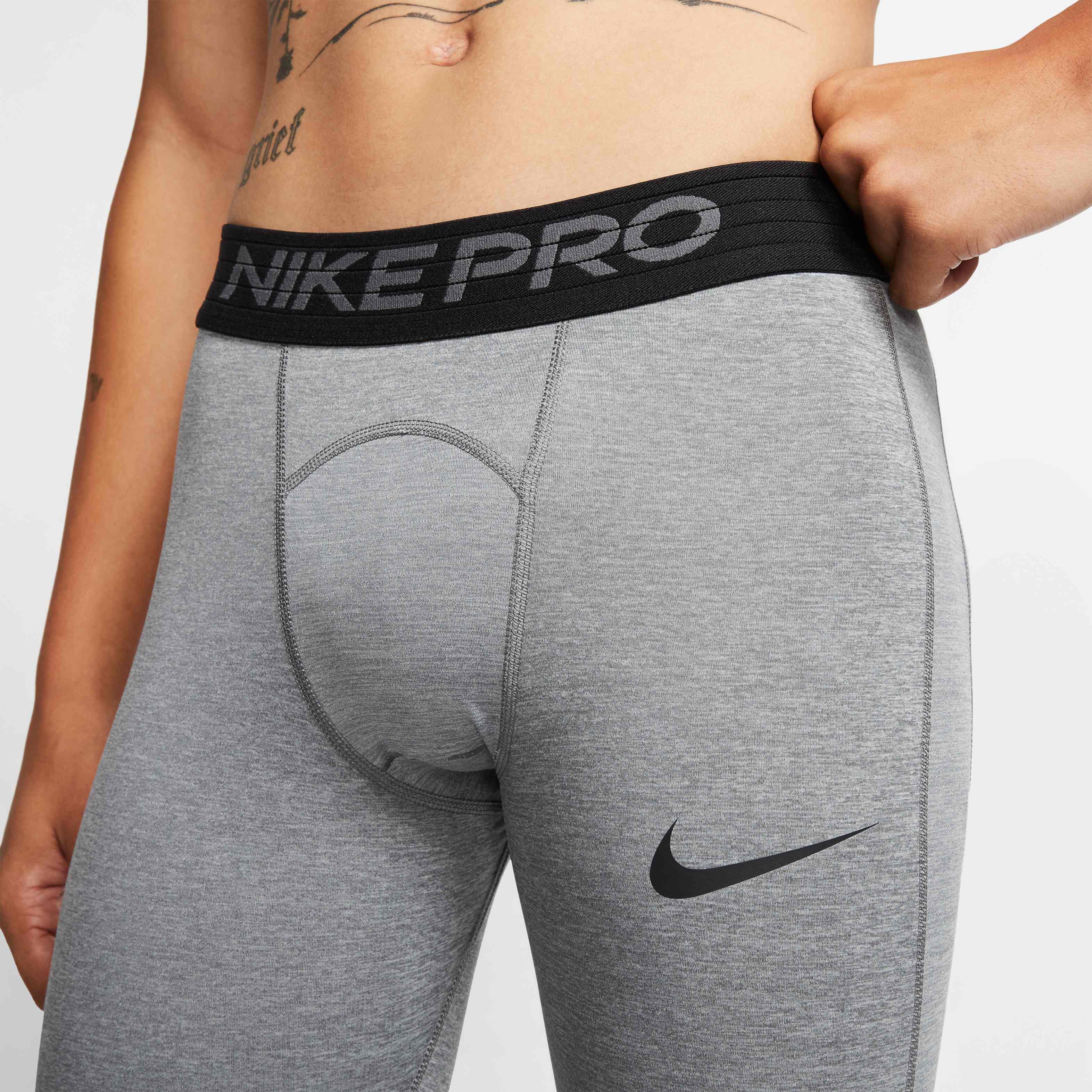 Nike Pro image number 3