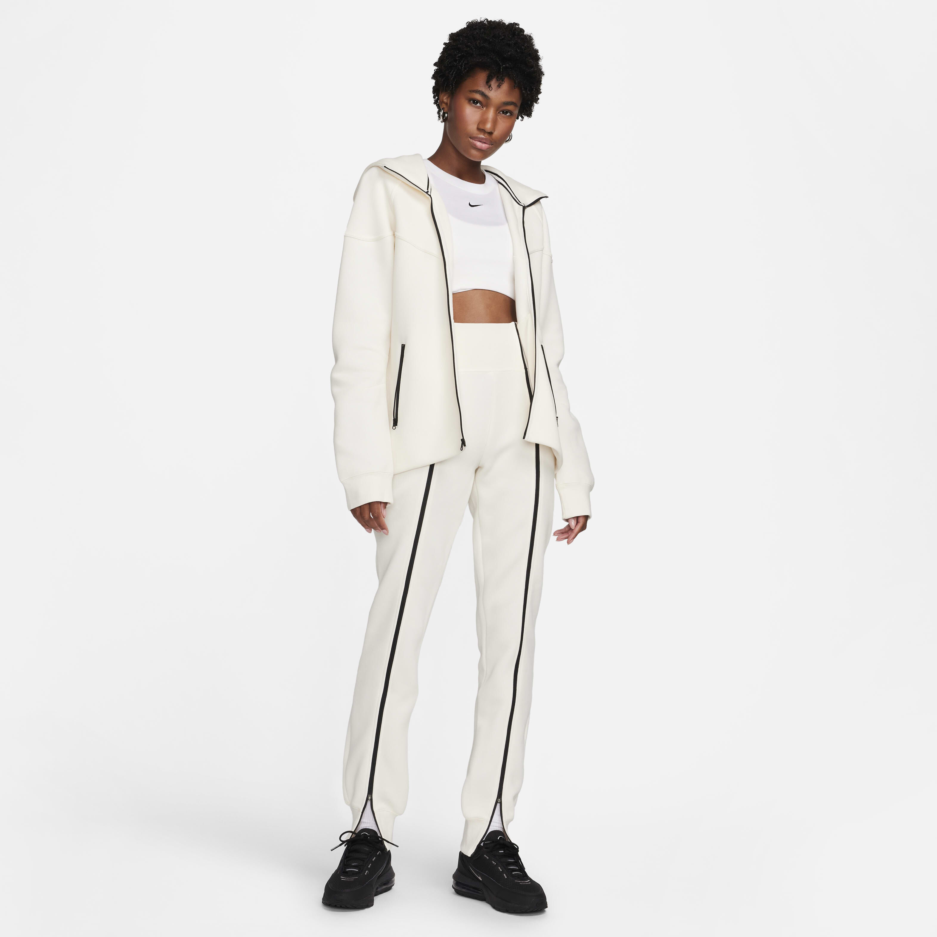 نايكي سبورتسوير تك فليس image number 4