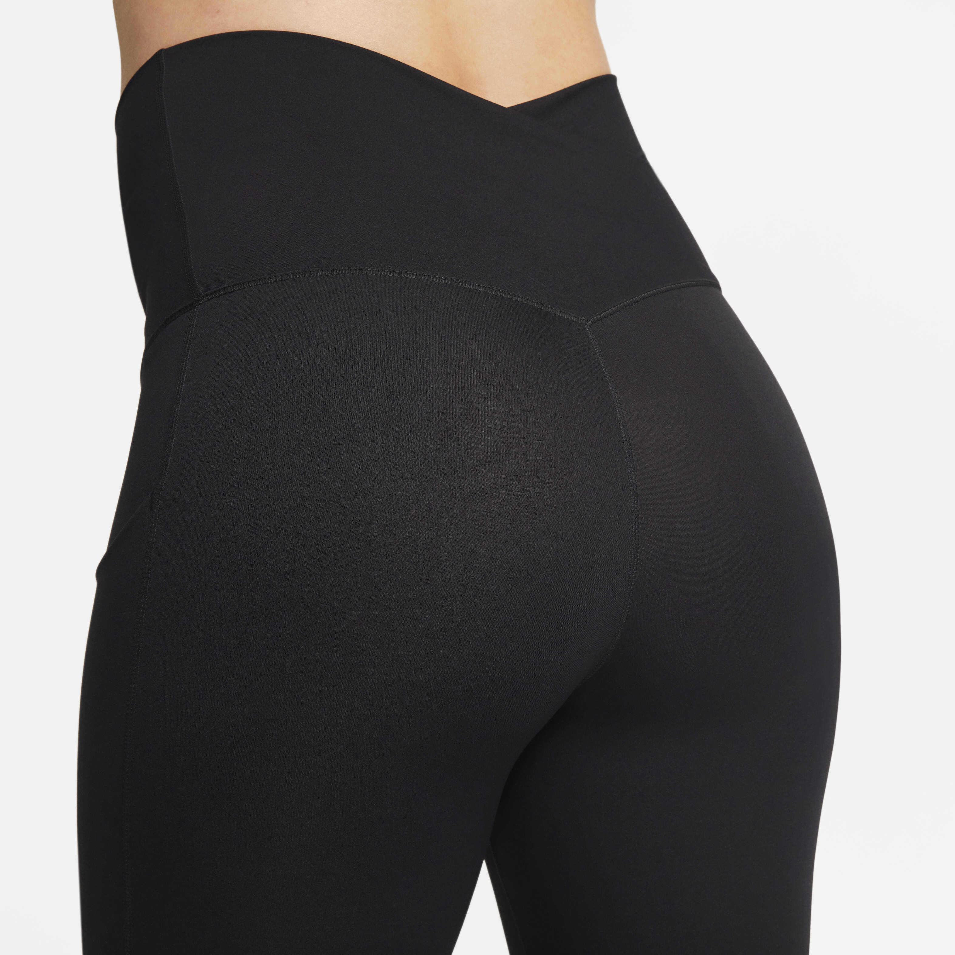 Buy Nike Zenvy M Women s Gentle Support High Waisted 7 8 Leggings with Pockets Maternity Nike Saudi Official