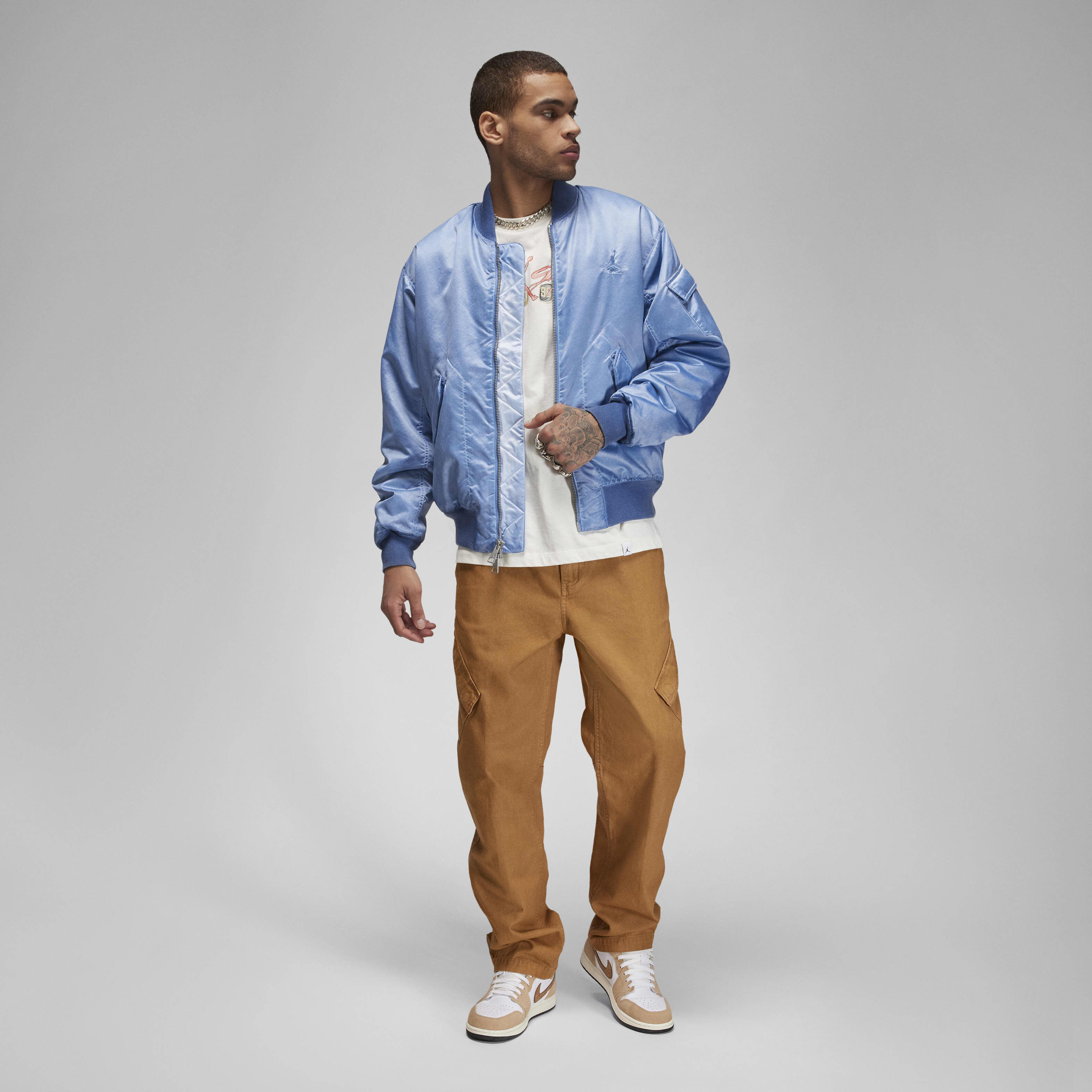 Jordan Essentials Chicago image number 5