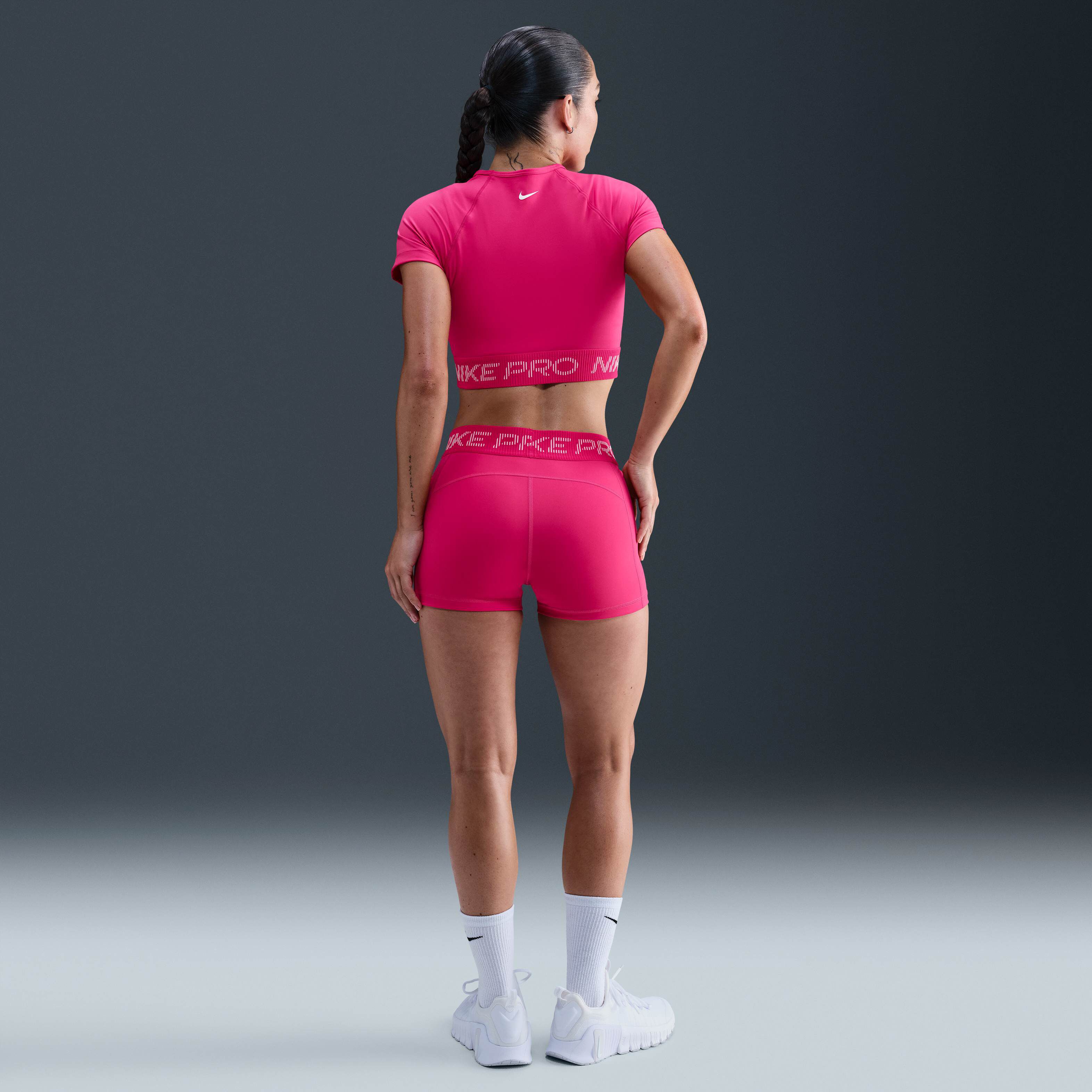 نايكي برو image number 4