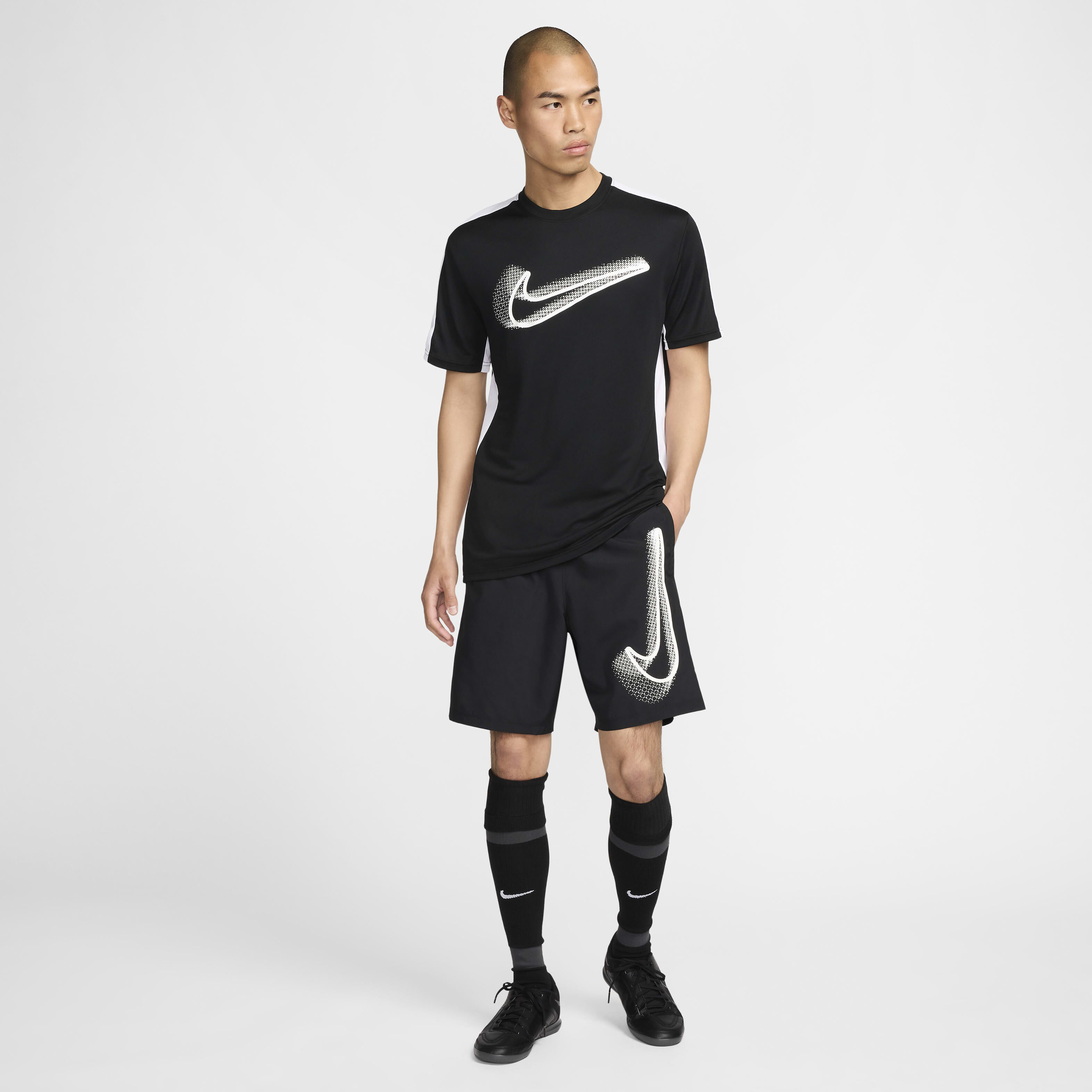 Buy Nike Academy Men s Football Shorts Nike Saudi Official
