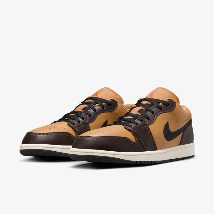 Air Jordan 1 Low SE image number 4 Air Jordan 1 Low SE image number 4