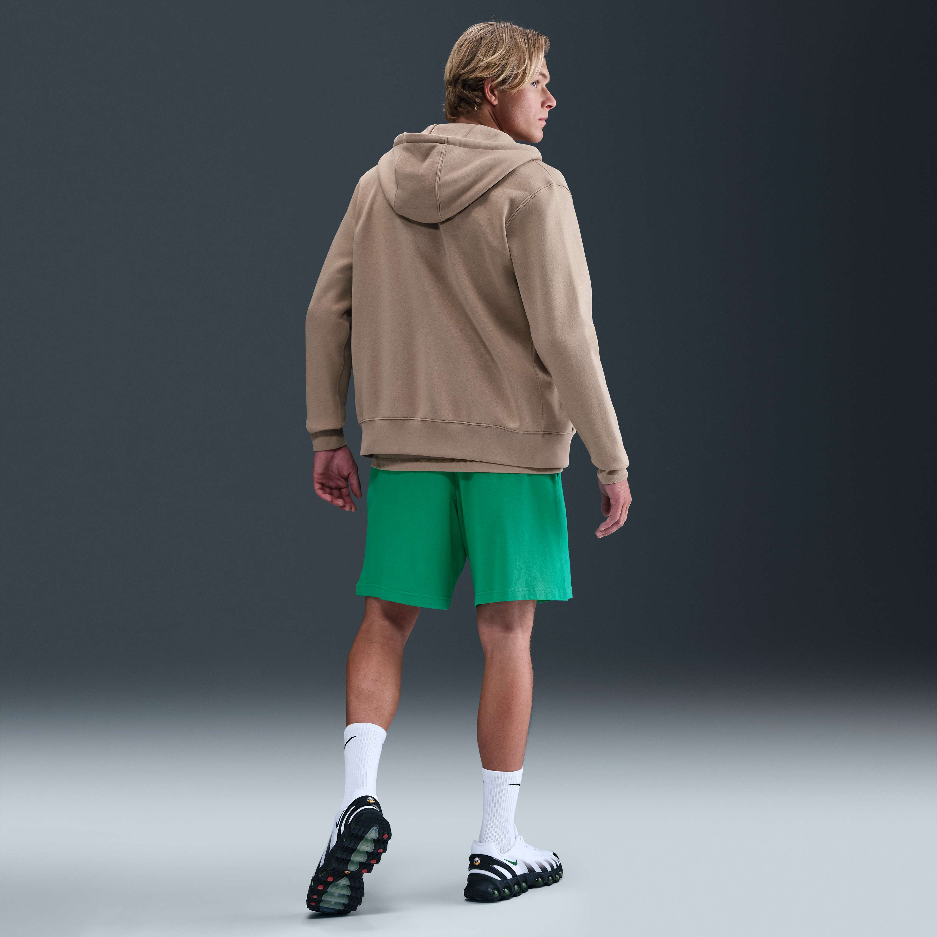 نايكي كلوب image number 3