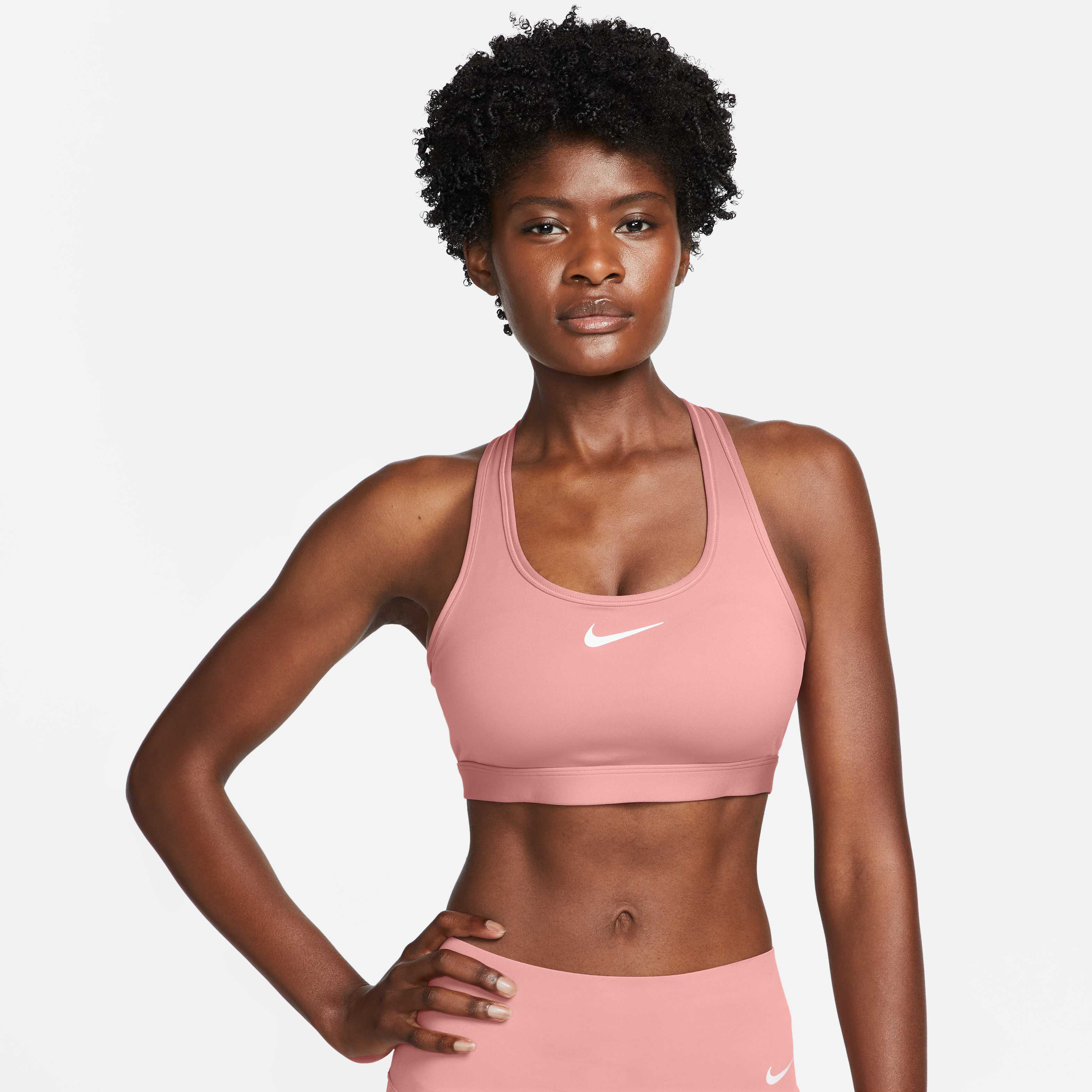 nike women's just do it clash medium support sports bra